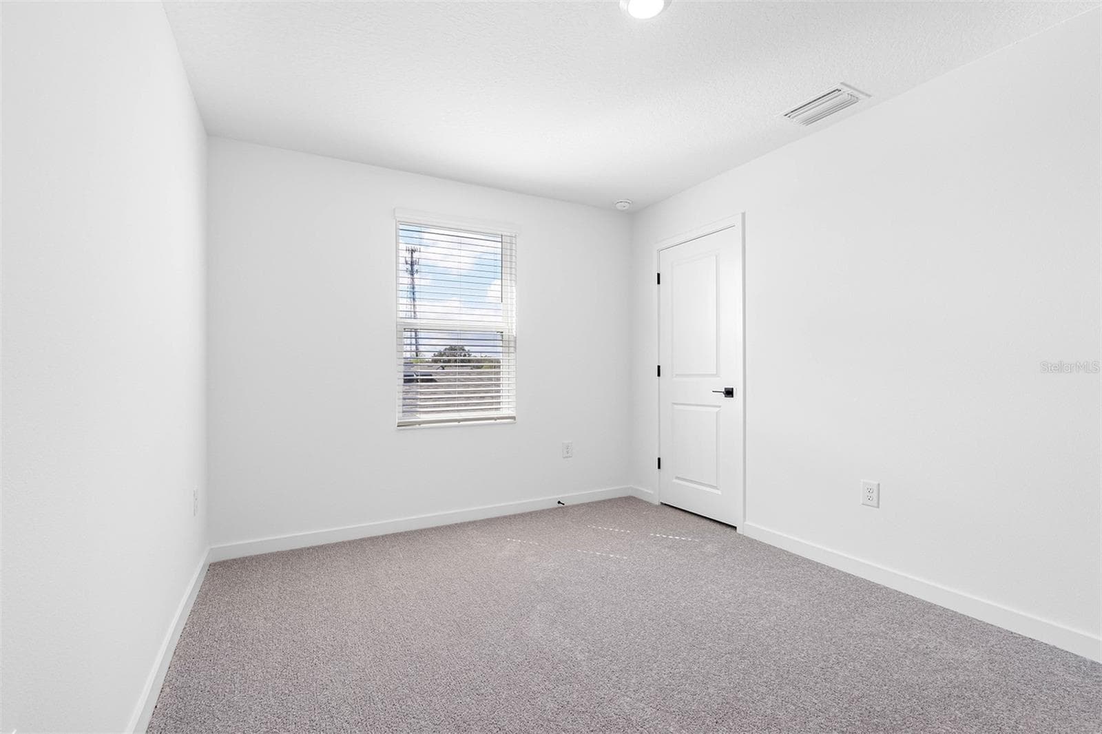 Single Family Residence at 13395 CANYON SWALLOW RD, BROOKSVILLE, photo 17 of 21