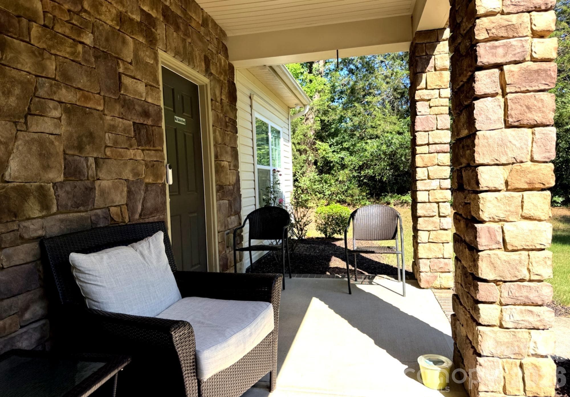 Single Family Residence at 1919 Corriente Court, Charlotte, photo 4 of 39