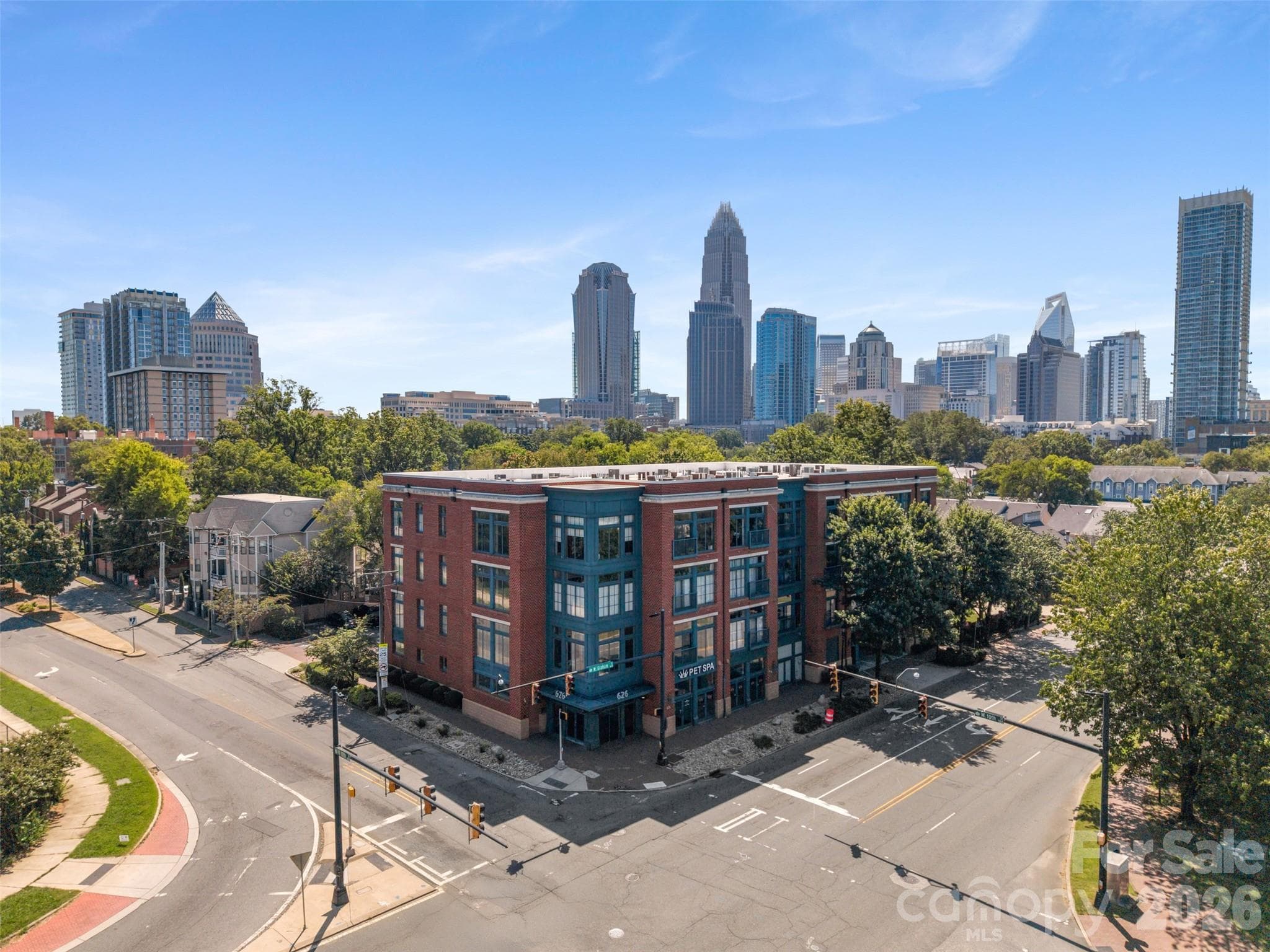 Condominium at 626 N Graham Street, Charlotte, photo 25 of 26