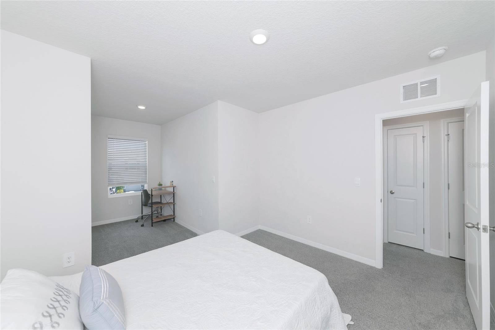 Townhouse at 17645 CRESCENT MOON LOOP, BRADENTON, photo 22 of 75