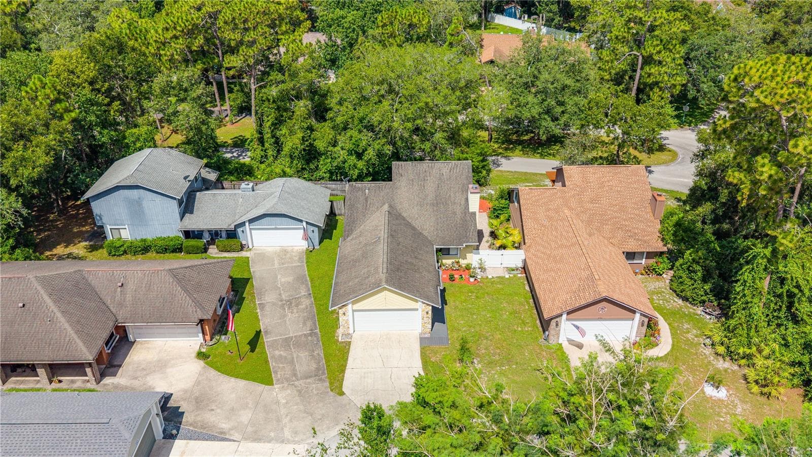 Single Family Residence at 285 BAYRIDGE CT, ORMOND BEACH, photo 36 of 43