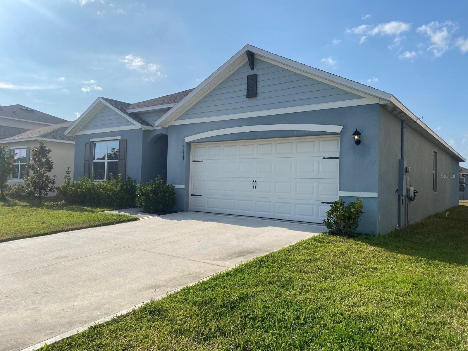 2723 SUNKISSED DR