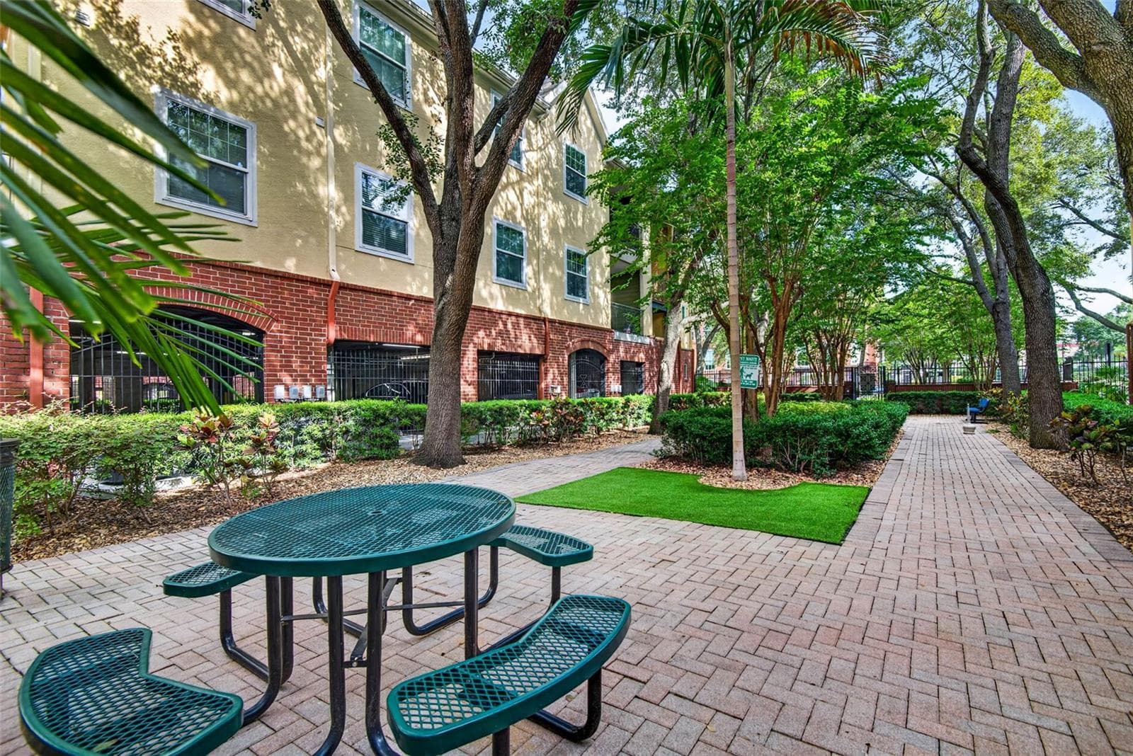 Condominium at 2010 E PALM AVE #15211, TAMPA, photo 32 of 35