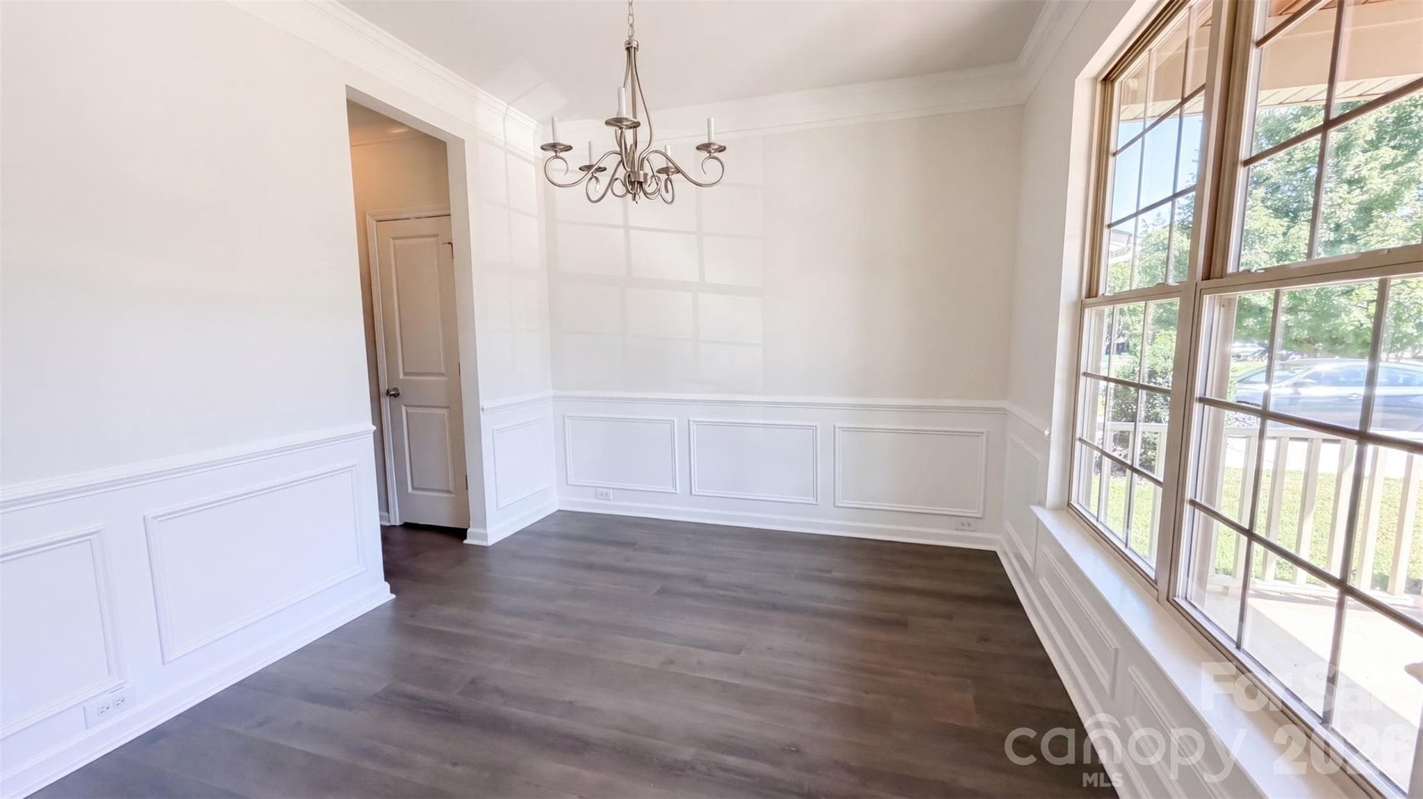 Single Family Residence at 3807 Ernie Drive, Charlotte, photo 8 of 21