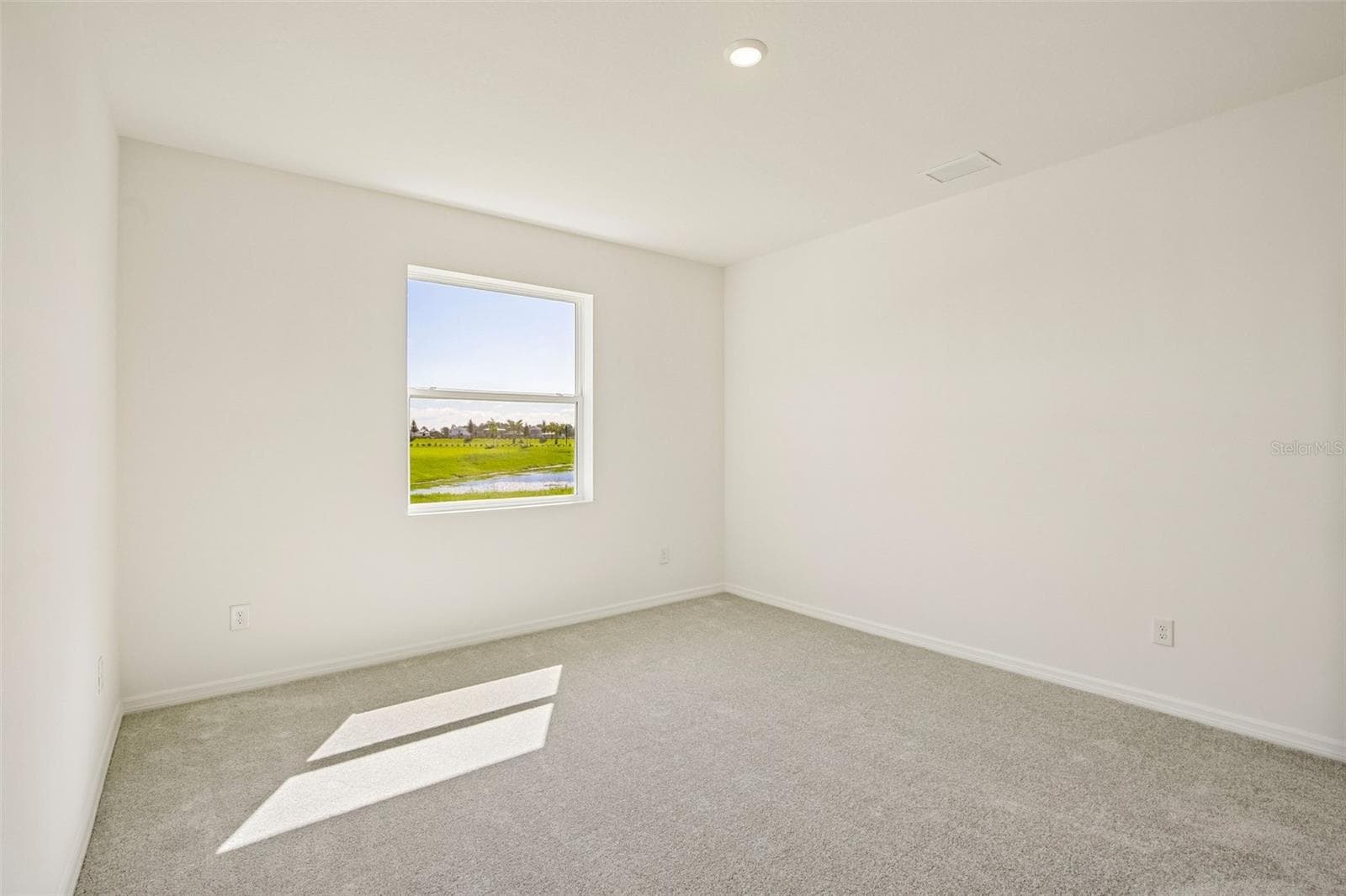 Single Family Residence at 13740 BERTRAND AVE, PALMETTO, photo 18 of 29