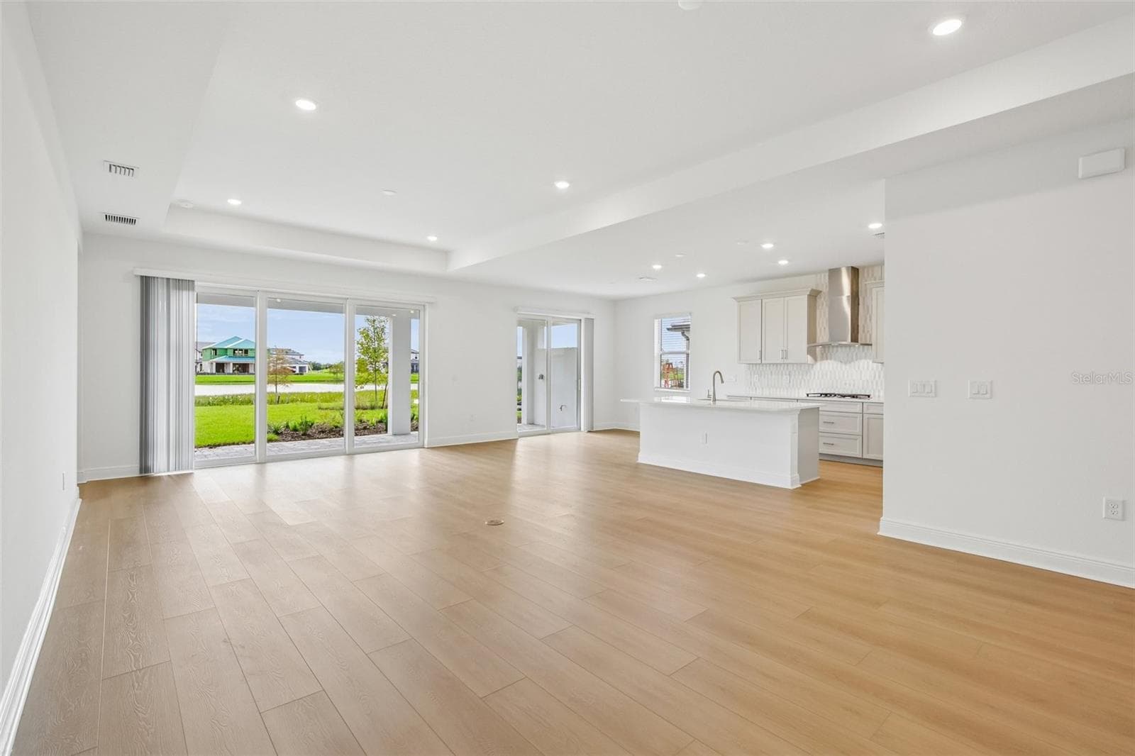 Single Family Residence at 7574 HAWKSTONE DR, SARASOTA, photo 13 of 36