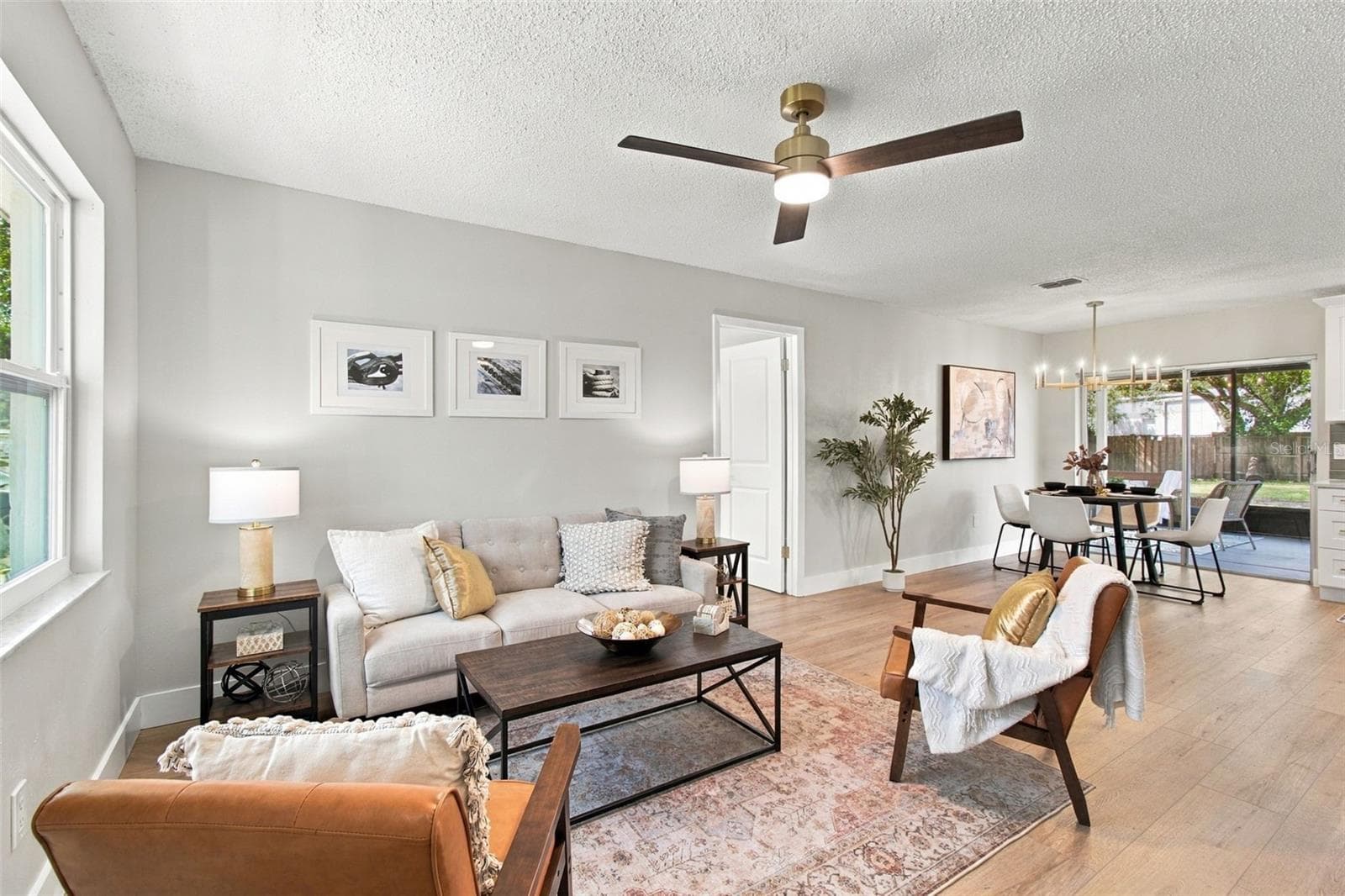 Single Family Residence at 10506 ALAMBRA AVE, TAMPA, photo 4 of 25
