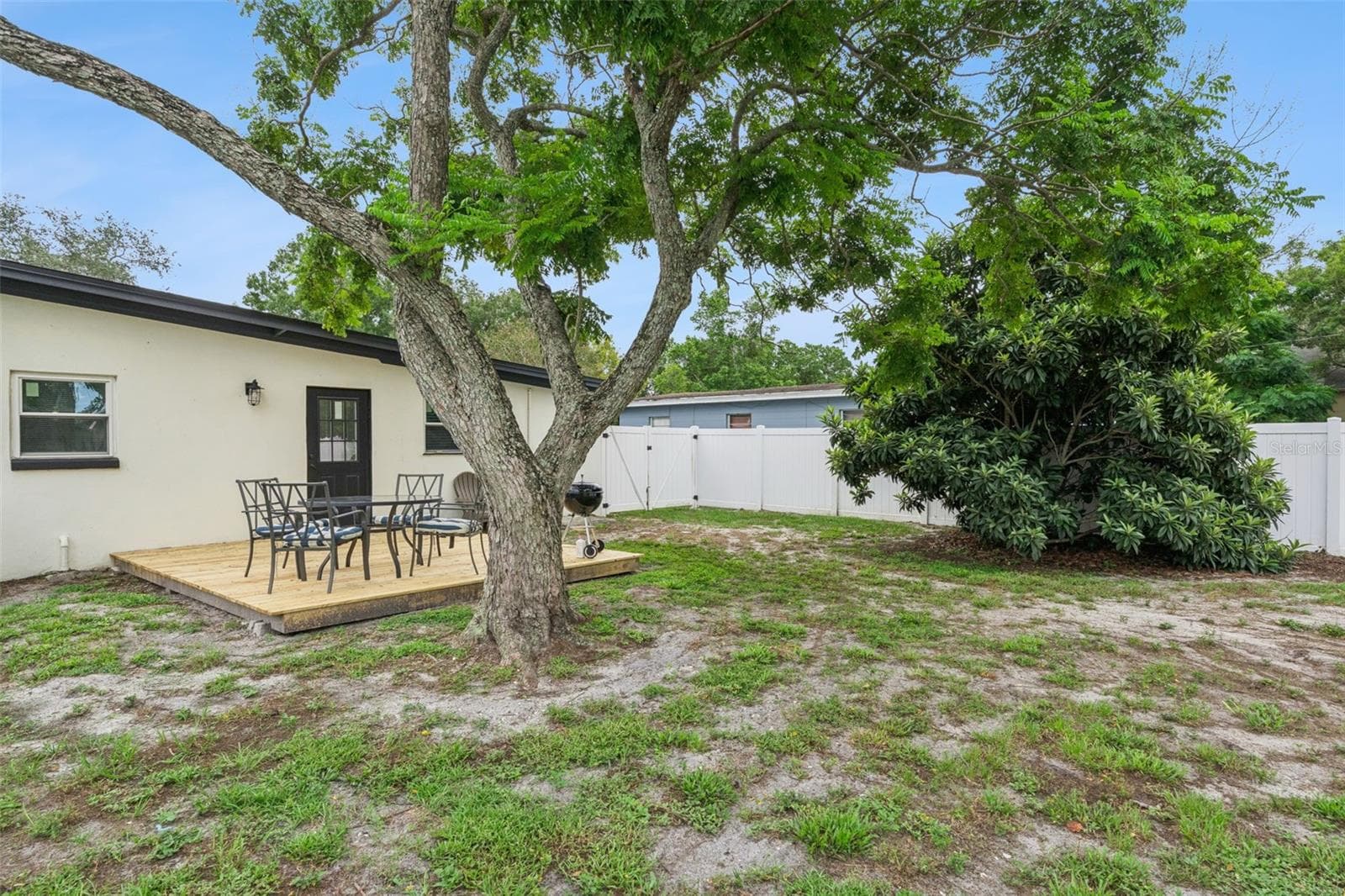 Backyard and Deck - 626 ORANGE AVE, OCOEE