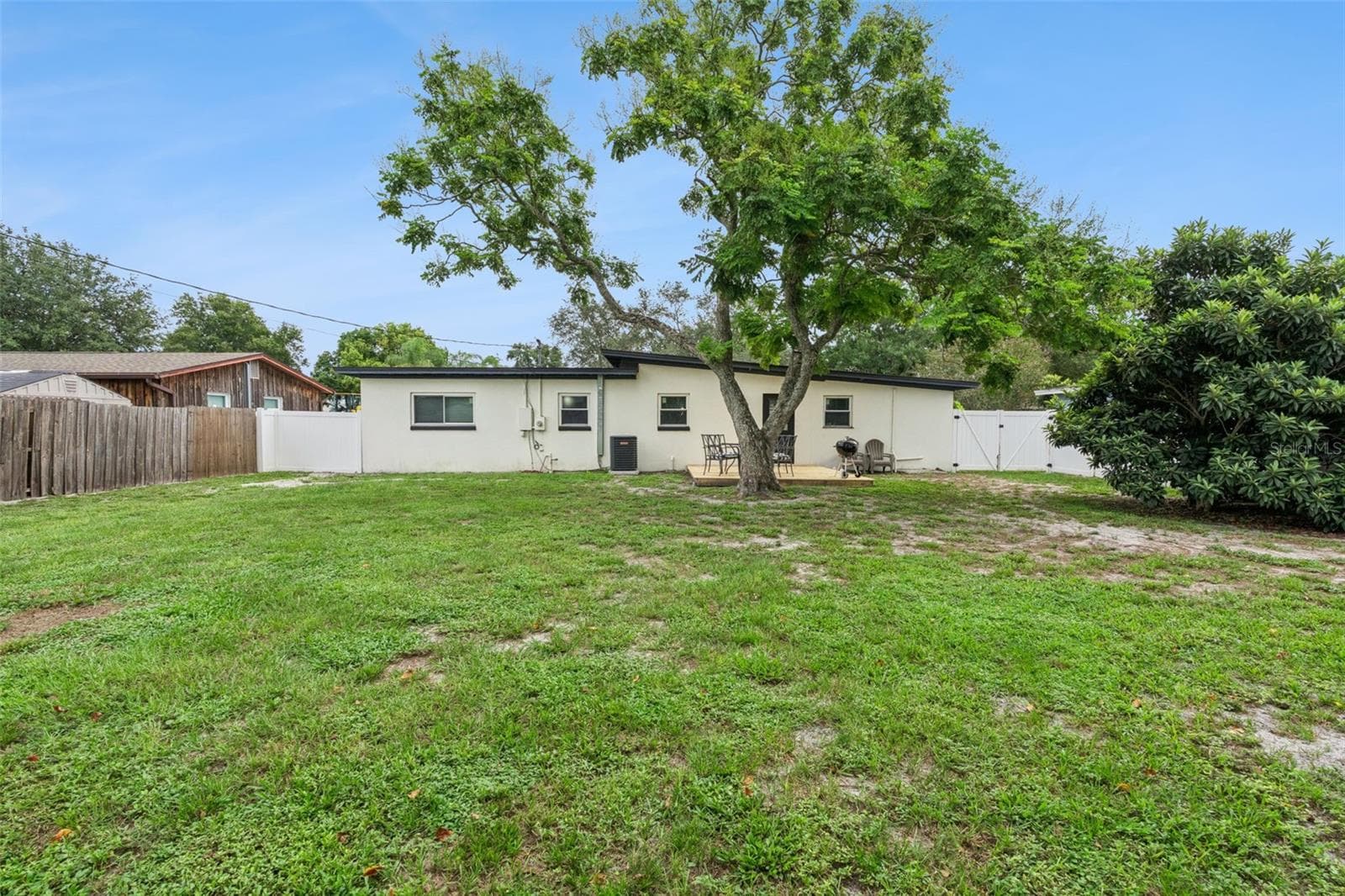 Back Yard - 626 ORANGE AVE, OCOEE