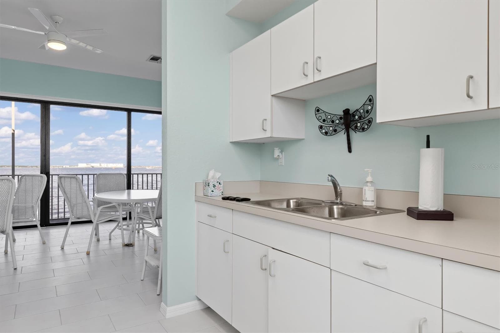 Club house kitchen - 1600 W MARION AVE #224, PUNTA GORDA