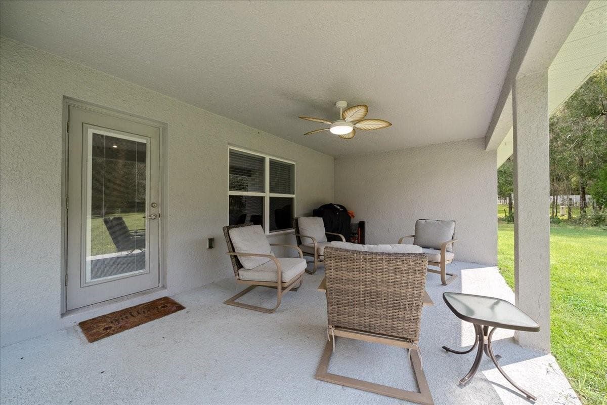 Back patio - 140 NW 113TH CIR, OCALA