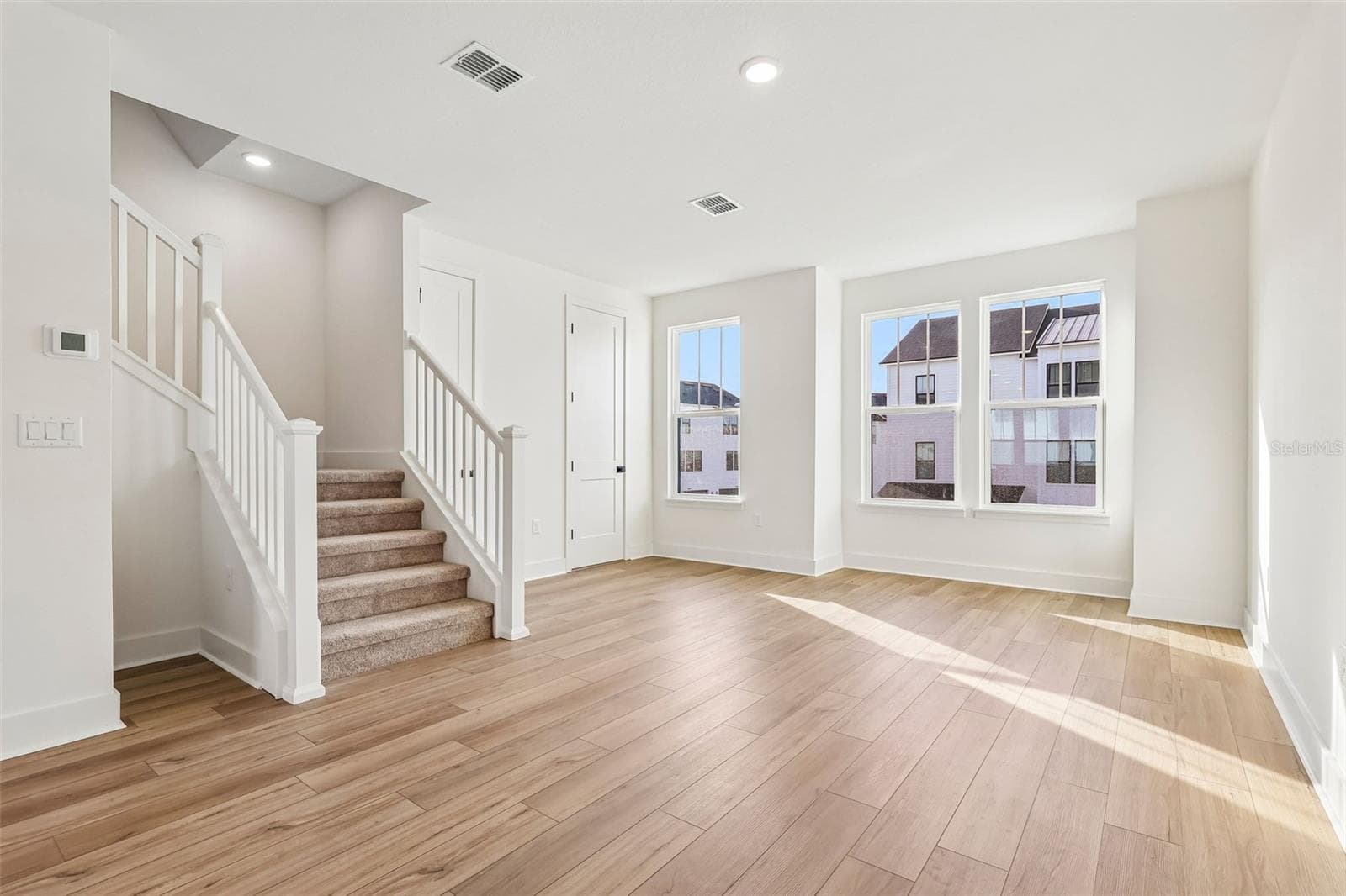 Townhouse at 15075 GROVESIDE RD, WINTER GARDEN, photo 7 of 34