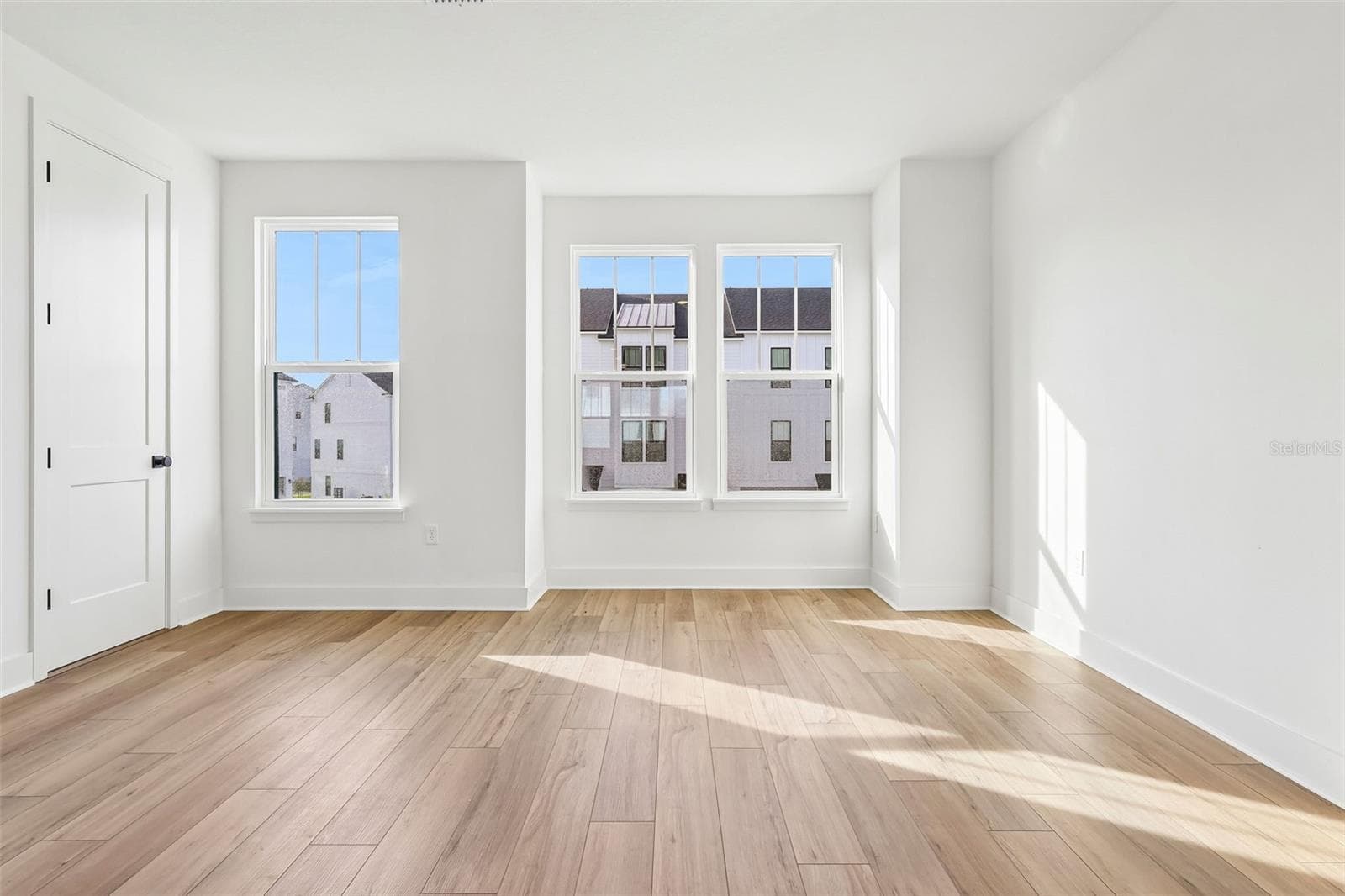 Townhouse at 15075 GROVESIDE RD, WINTER GARDEN, photo 9 of 34