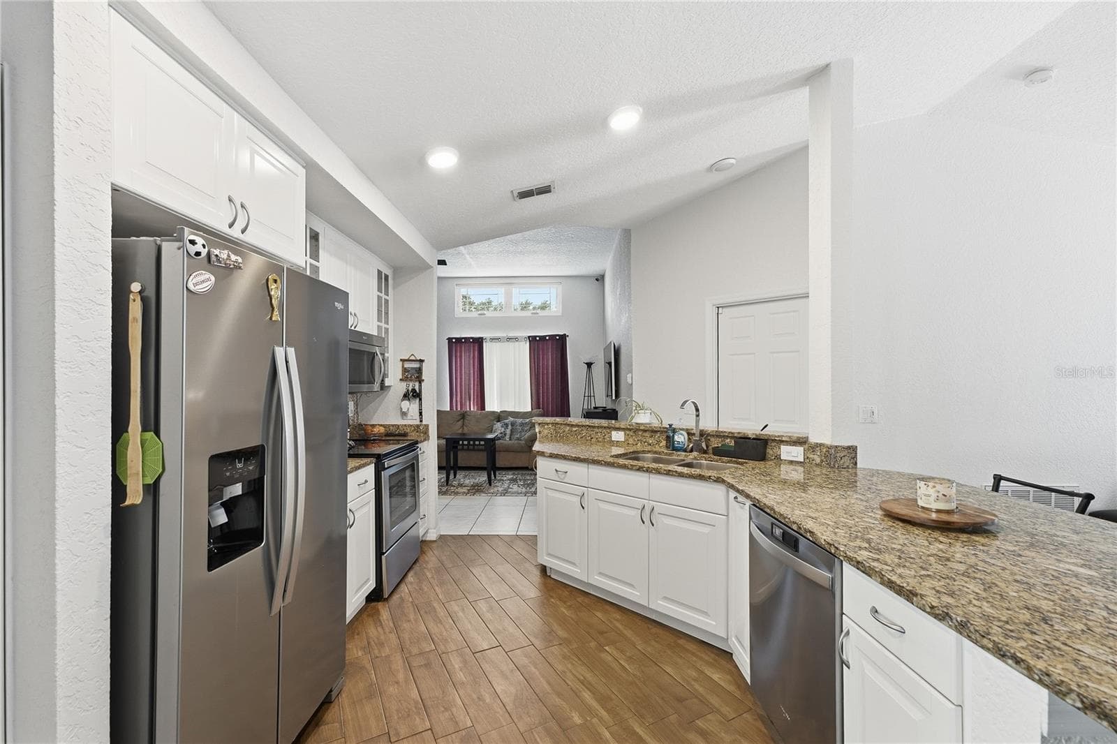 Single Family Residence at 14728 DAY LILY CT, ORLANDO, photo 10 of 35