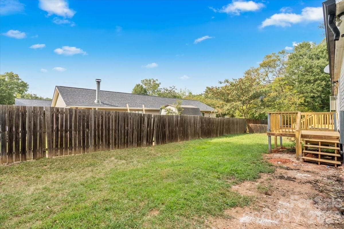 Single Family Residence at 109 Puett Drive, Dallas, photo 29 of 33