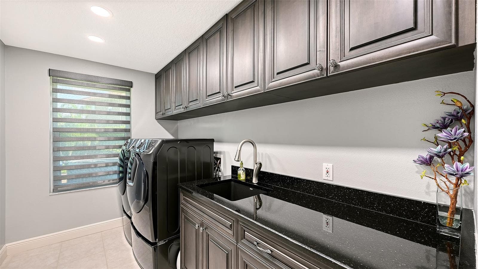 Laundry Room - Inside Utility off Kitchen. - 8866 BLOOMFIELD BLVD, SARASOTA