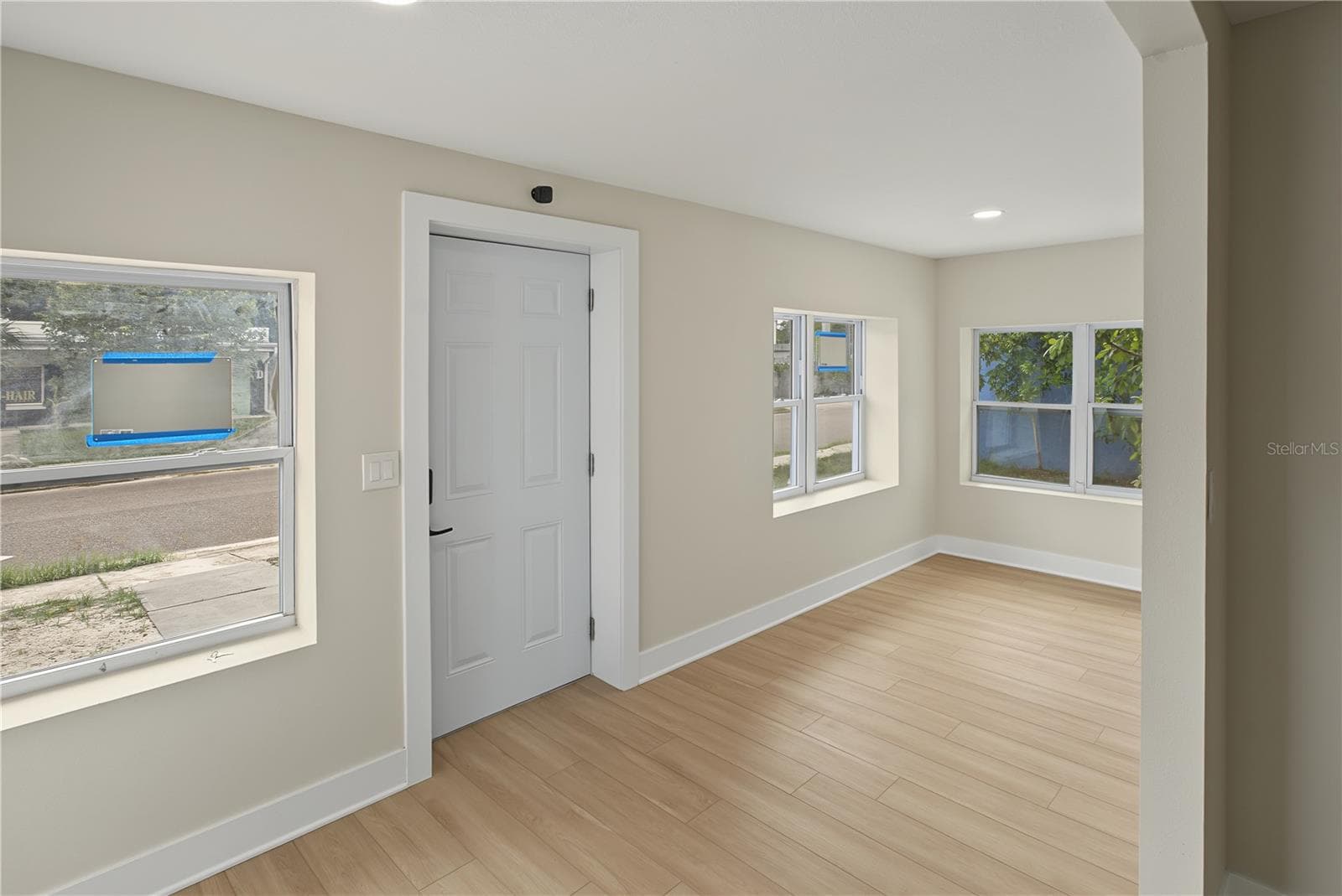 Single Family Residence at 2155 9TH AVE S, ST PETERSBURG, photo 6 of 18