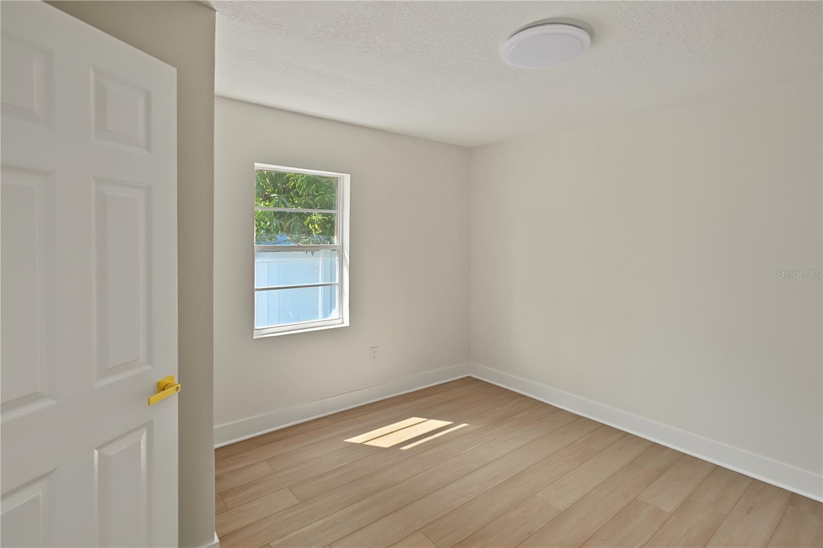Single Family Residence at 2155 9TH AVE S, ST PETERSBURG, photo 16 of 18
