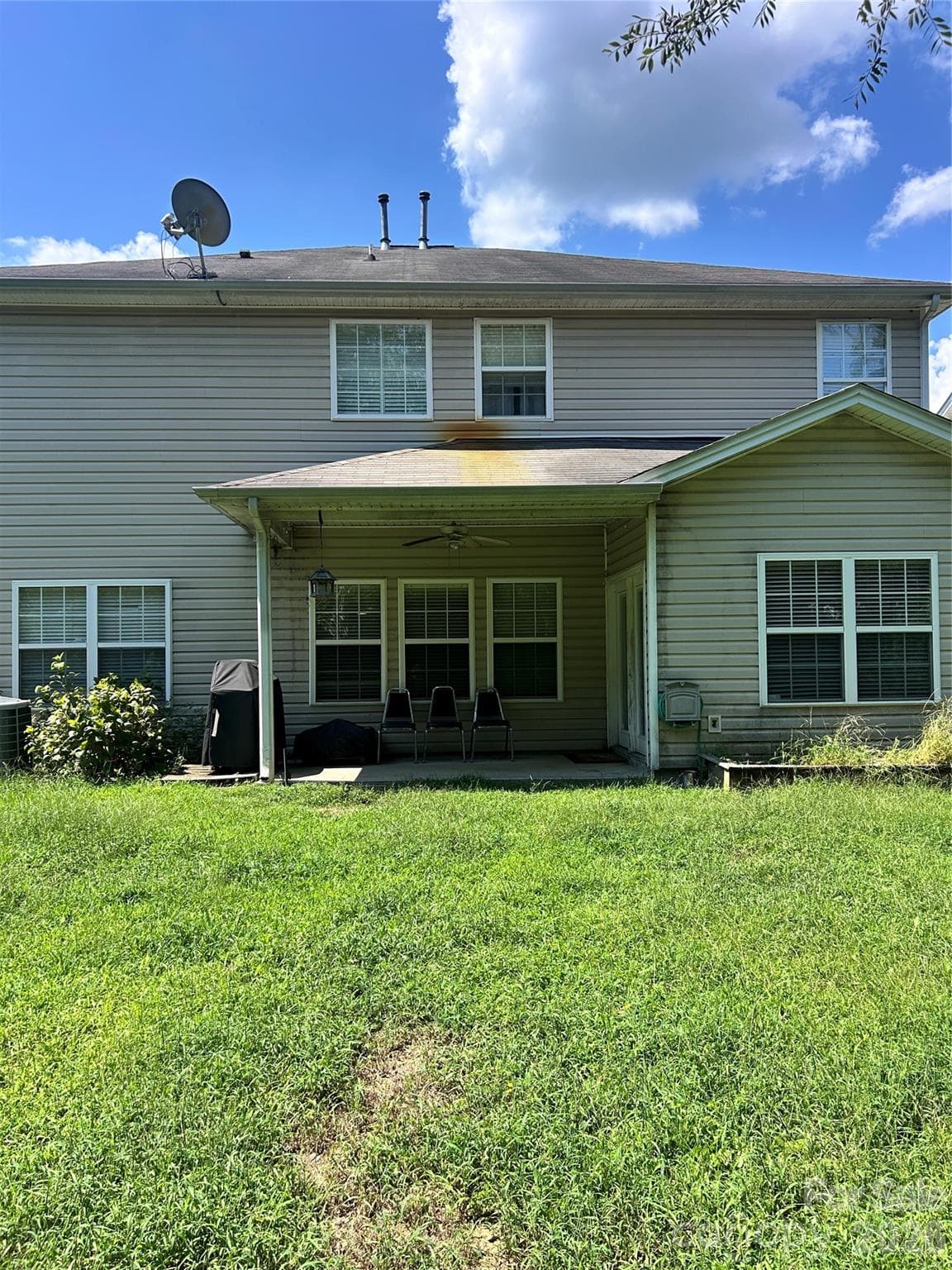 Single Family Residence at 437 Annaberg Lane, Monroe, photo 2 of 5