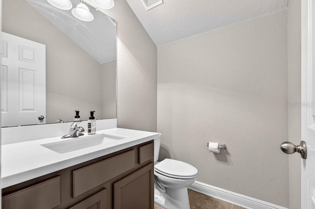 Single Family Residence at 6127 SHADOWLAKE DR, APOLLO BEACH, photo 45 of 68