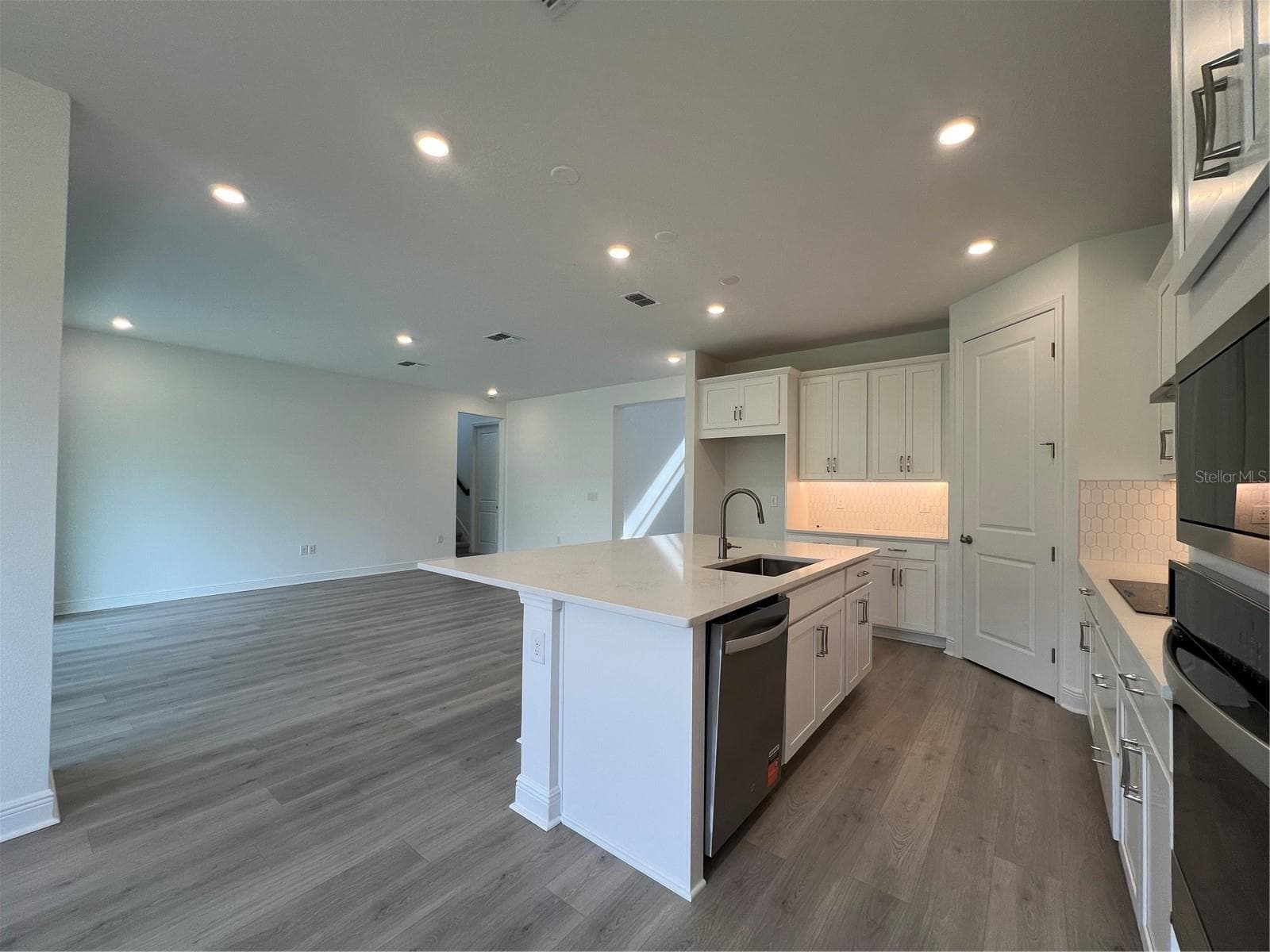 Single Family Residence at 1619 CADENCE ST, MINNEOLA, photo 4 of 33