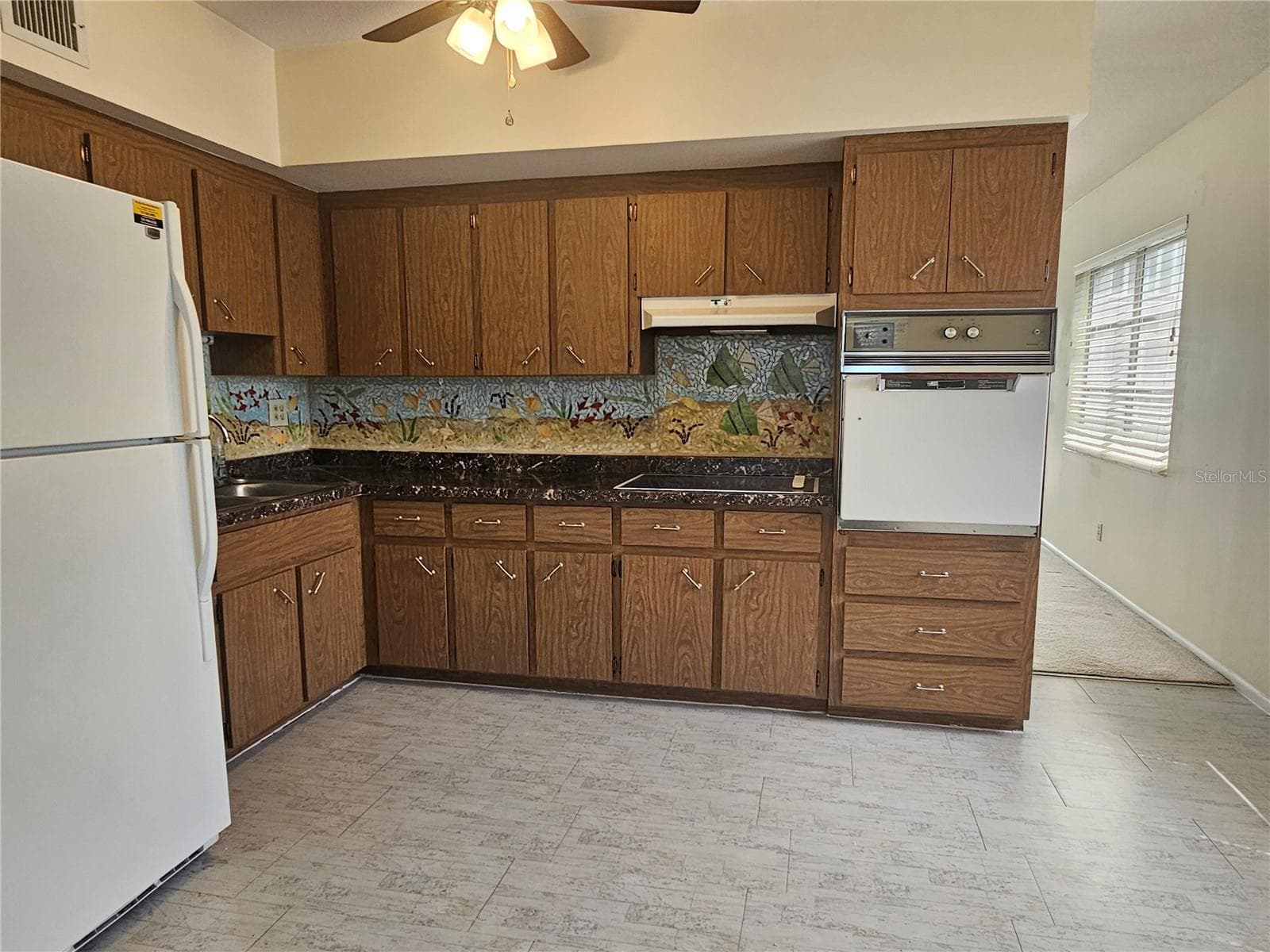 Condominium at 2070 WORLD PARKWAY BLVD #22, CLEARWATER, photo 9 of 70