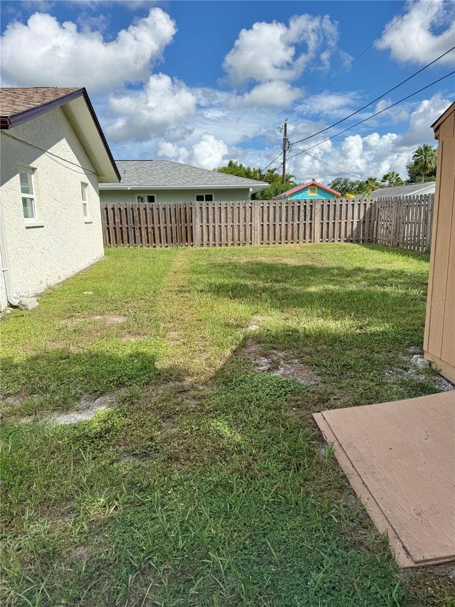 Back Yard - 1036 HOPE ST, VENICE