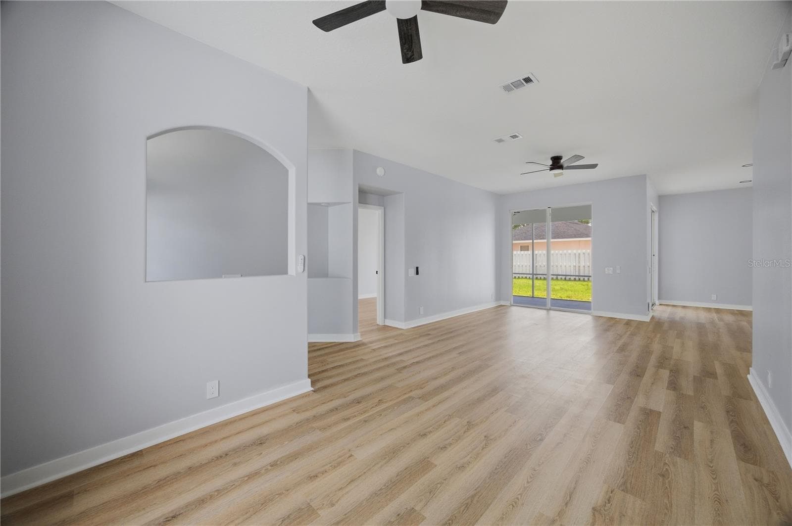 Single Family Residence at 518 HUNTER LN, BRADENTON, photo 11 of 54