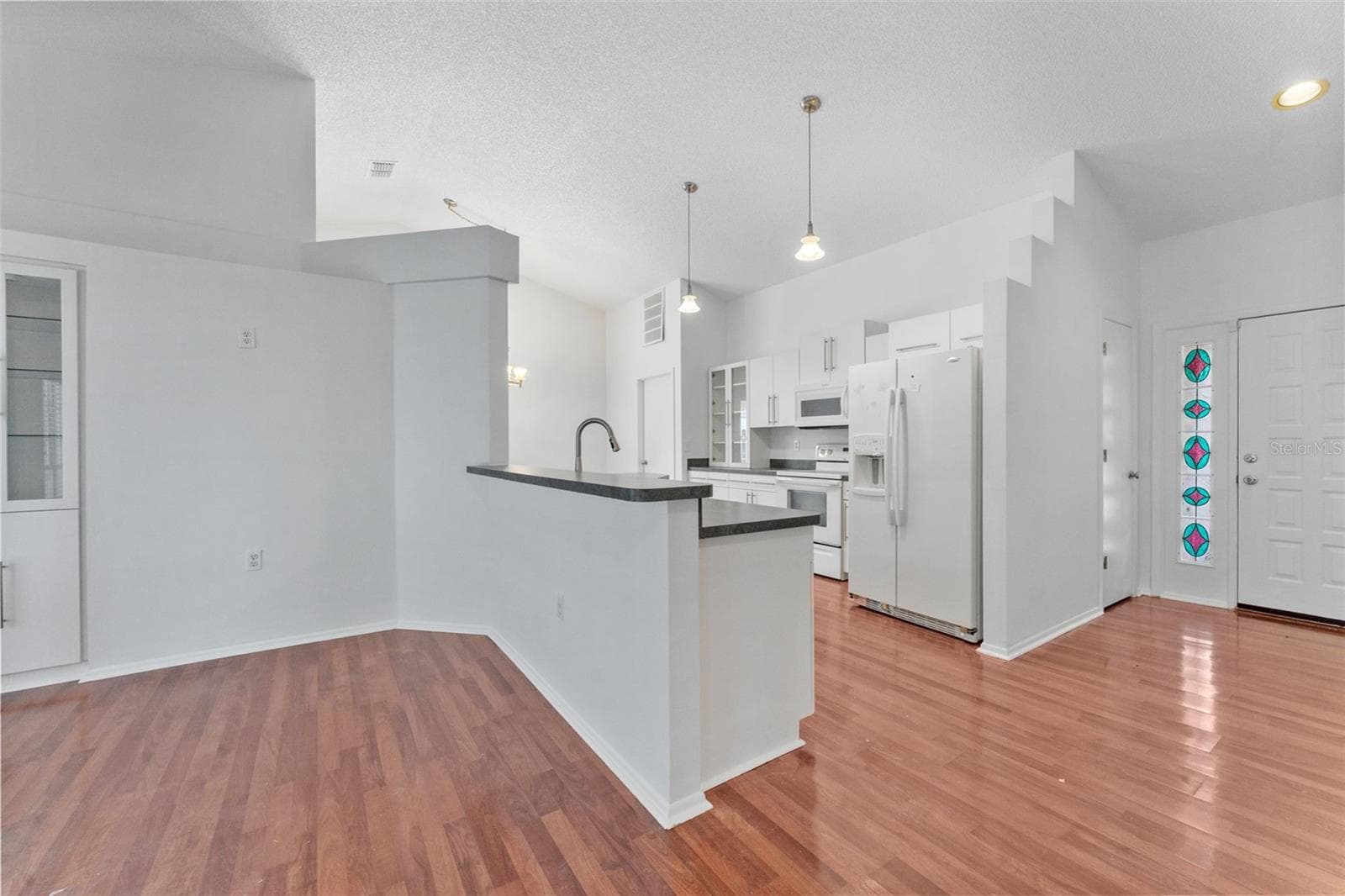 Single Family Residence at 1435 CLUB DR, TARPON SPRINGS, photo 9 of 45