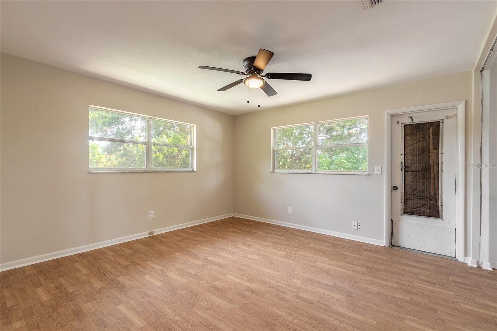 Single Family Residence at 1318 KILLIAN ST, DAYTONA BEACH, photo 22 of 41