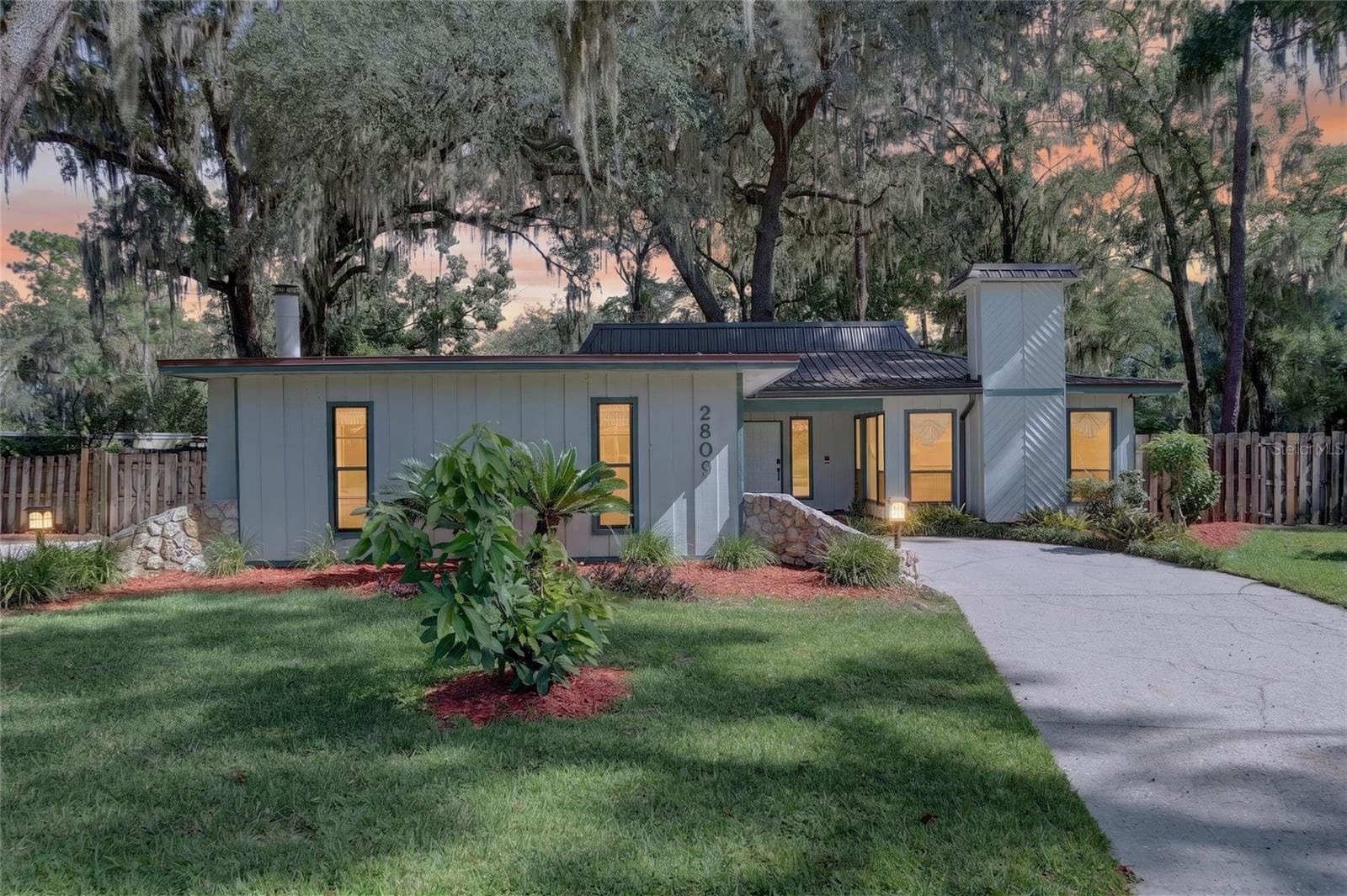 2809 NW 35TH PL