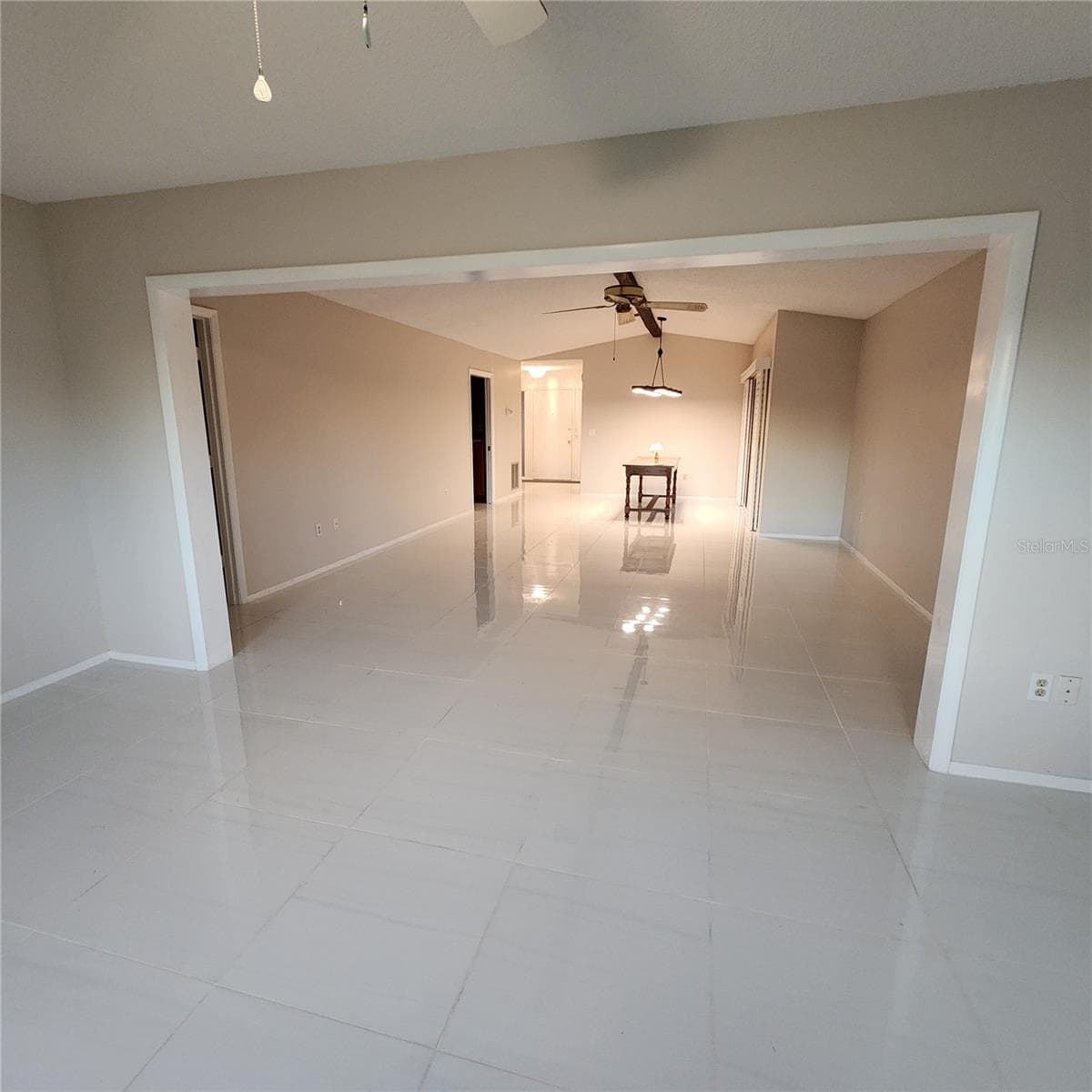 bonus room - 49 SANDSTONE CIR, VENICE