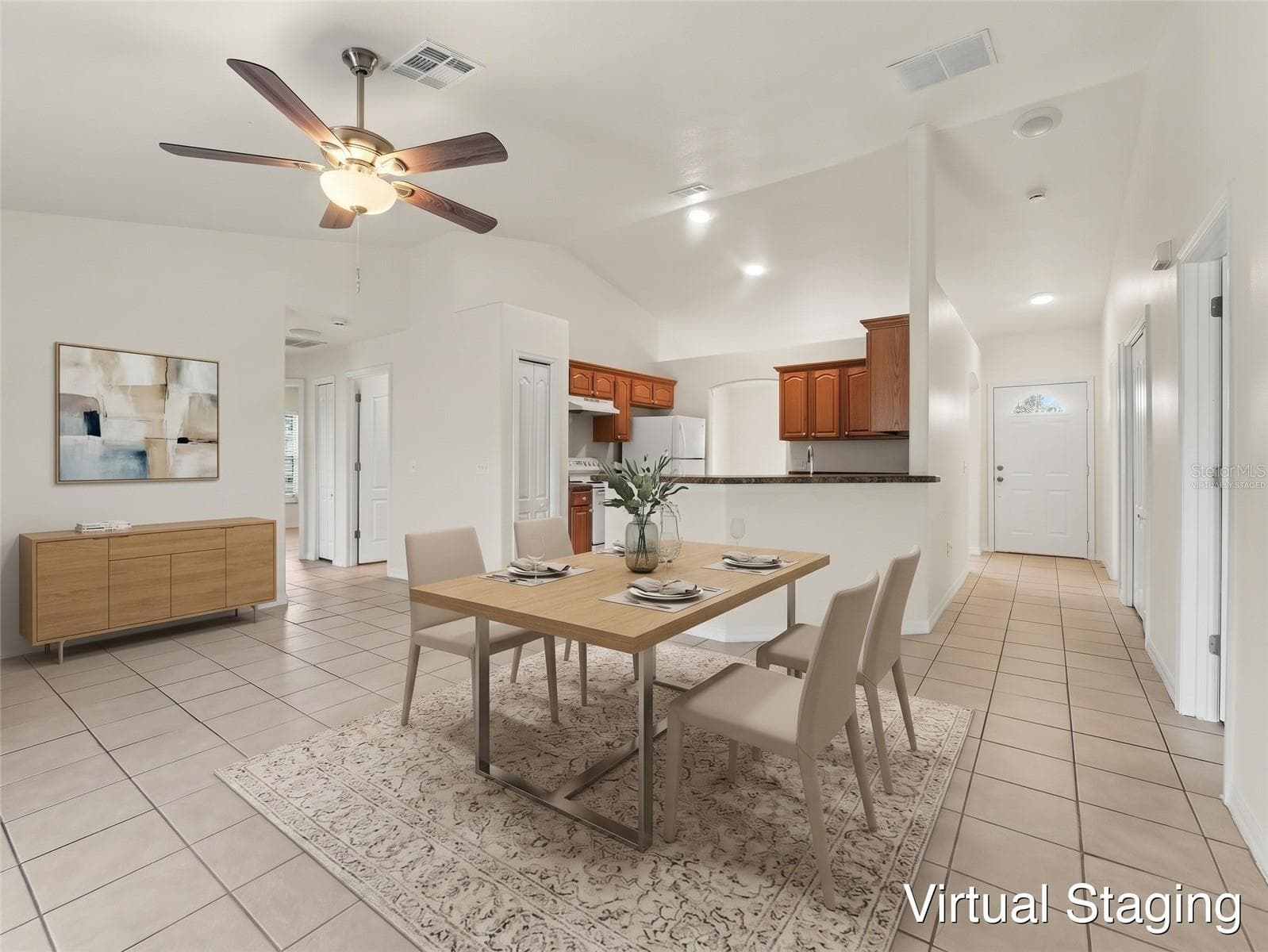 Virtually staged - 521 EAGLE CT, KISSIMMEE