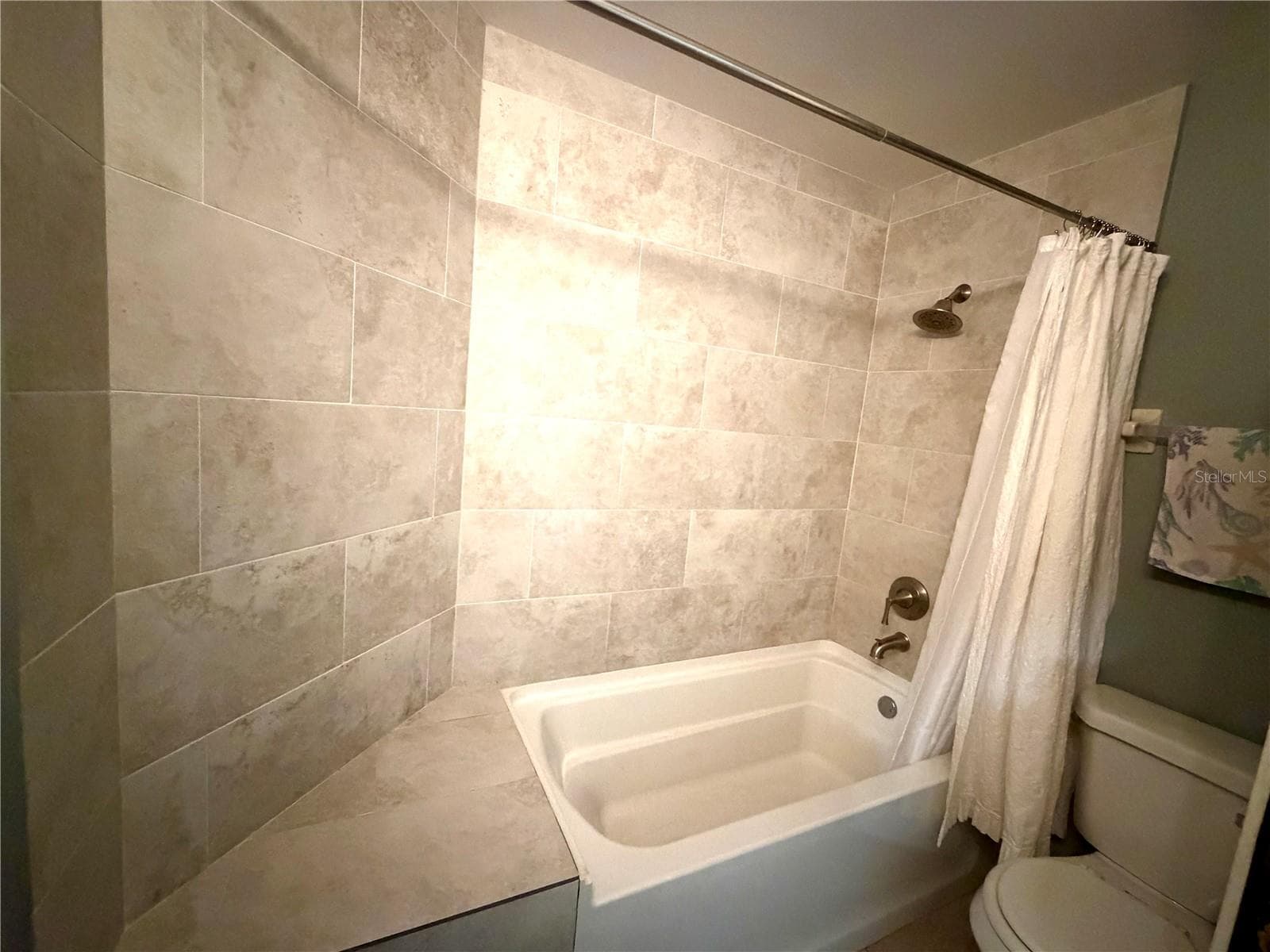 Condominium at 3606 57TH AVENUE DR W, BRADENTON, photo 29 of 39