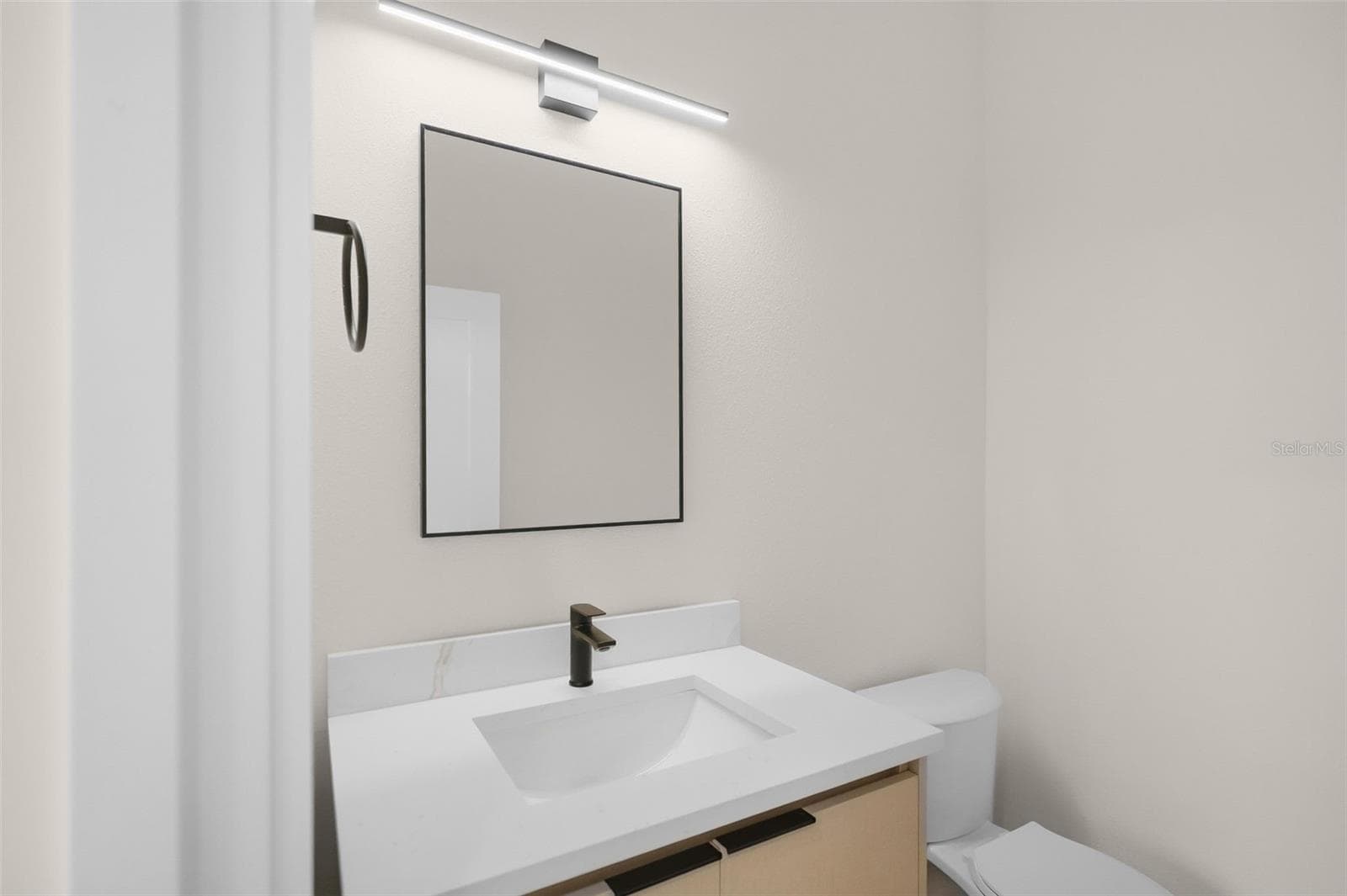 2nd floor powder bath - 2142 5TH AVE N, ST PETERSBURG