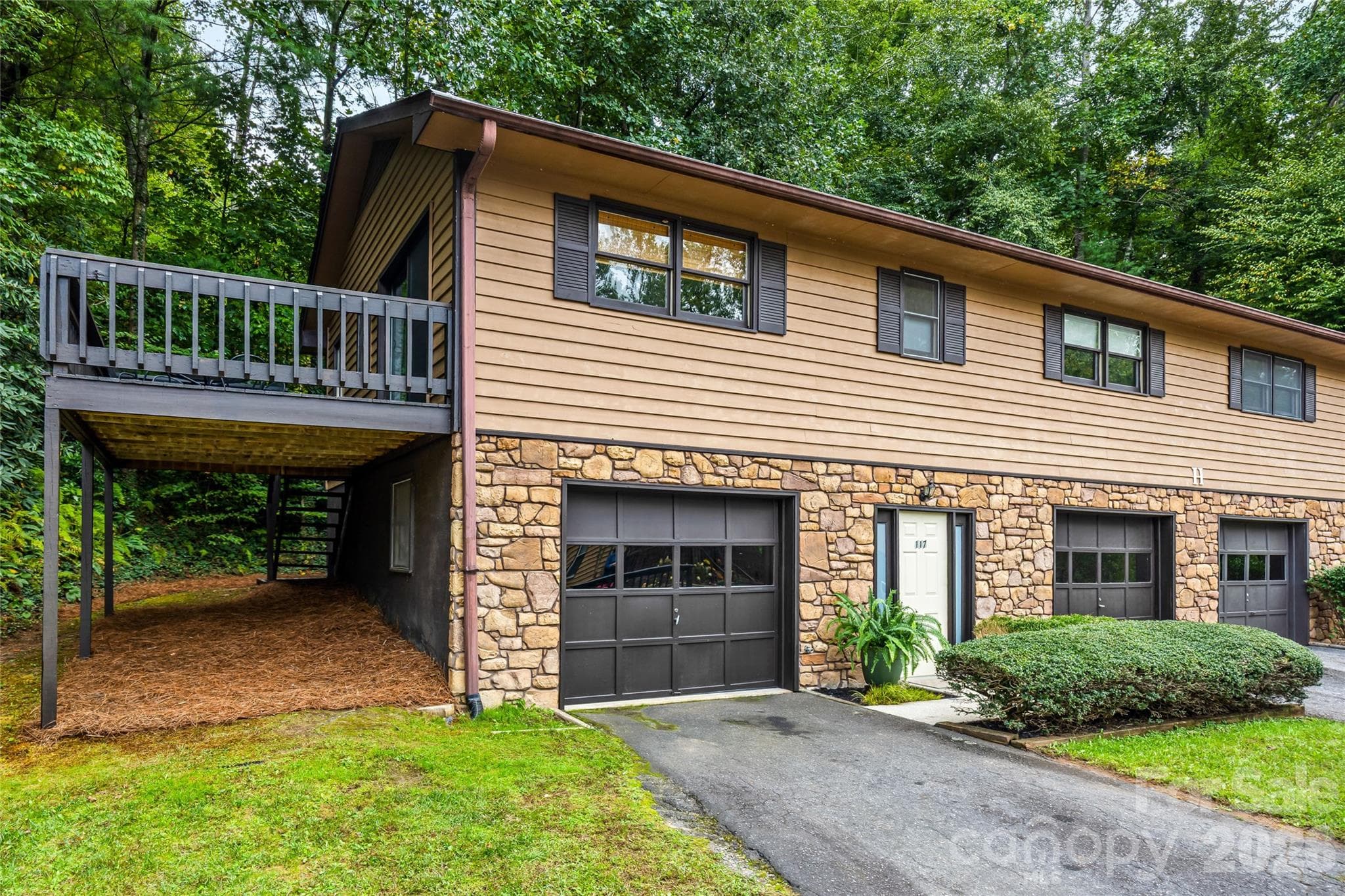 Condominium at 117 View De Lake Drive, Etowah, photo 24 of 24