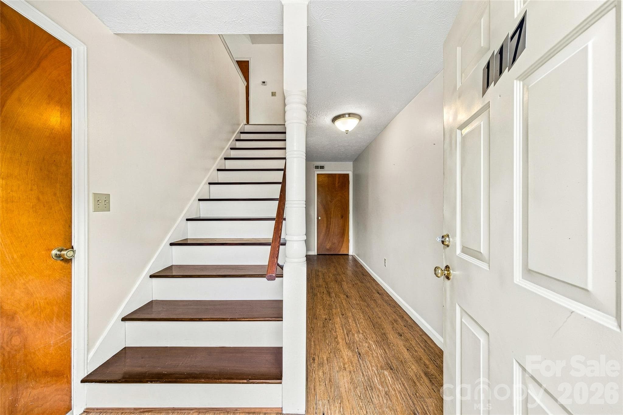 Entry - 117 View De Lake Drive, Etowah