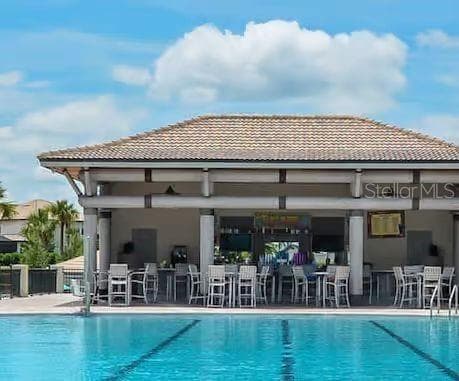 Oasis Poolside bar and Grill - 949 LEADER ST, DAVENPORT