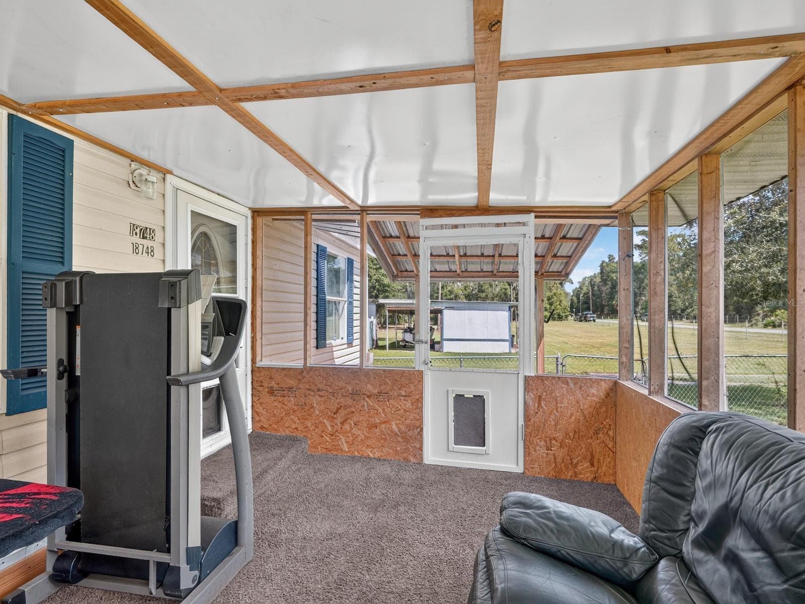 Manufactured Home at 18748 NE 148TH TERRACE RD, FORT MC COY, photo 7 of 53