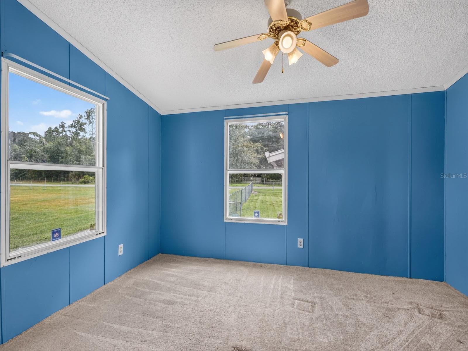 Manufactured Home at 18748 NE 148TH TERRACE RD, FORT MC COY, photo 12 of 53