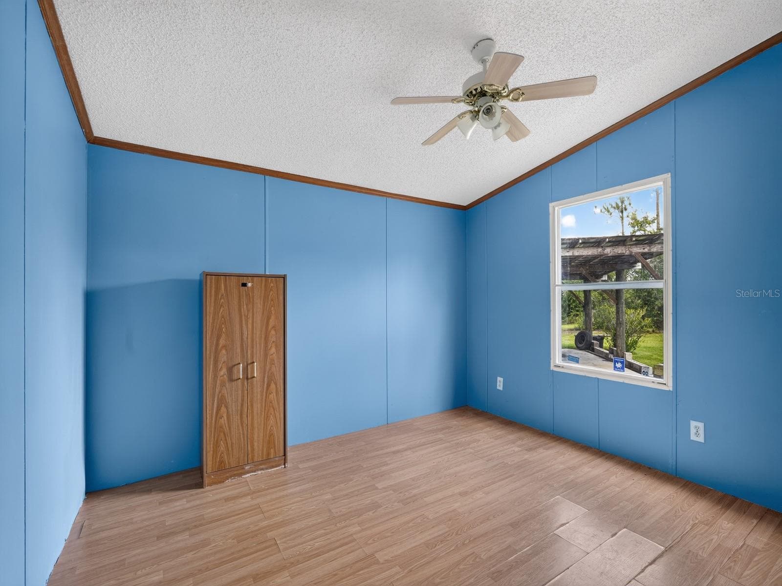 Manufactured Home at 18748 NE 148TH TERRACE RD, FORT MC COY, photo 14 of 53