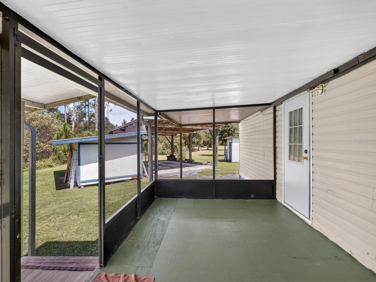 Manufactured Home at 18748 NE 148TH TERRACE RD, FORT MC COY, photo 32 of 53