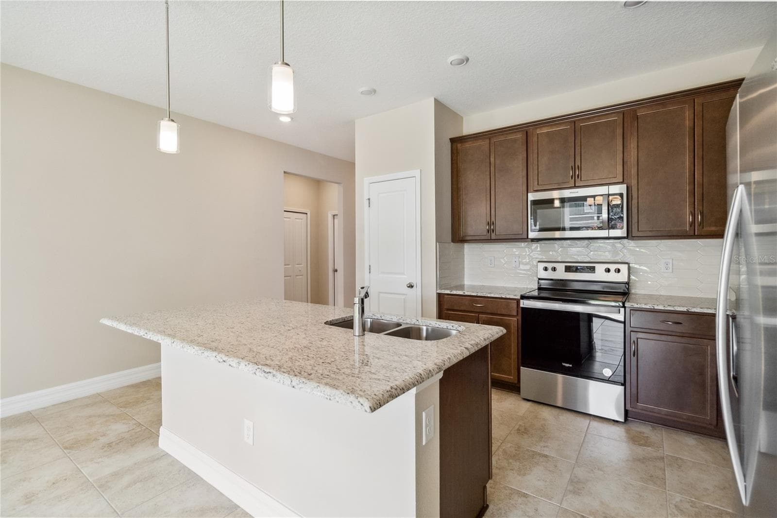 Single Family Residence at 1247 SILO DR, ST CLOUD, photo 9 of 32