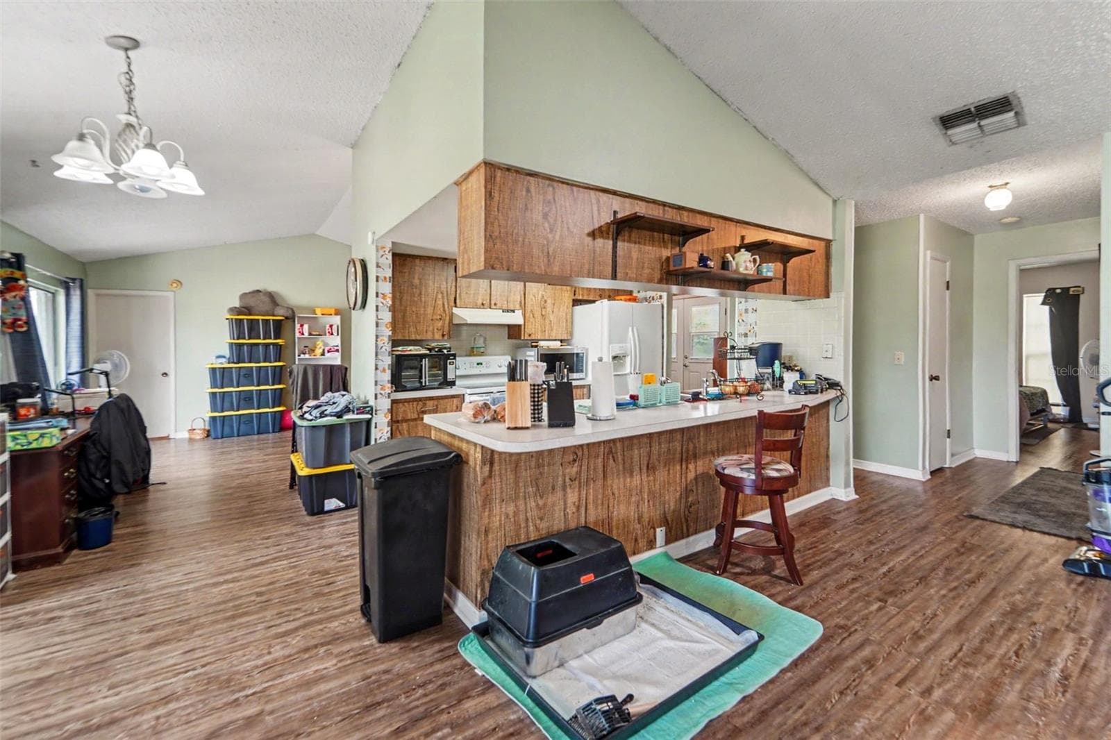Single Family Residence at 9074 HEATHER BLVD, WEEKI WACHEE, photo 5 of 10
