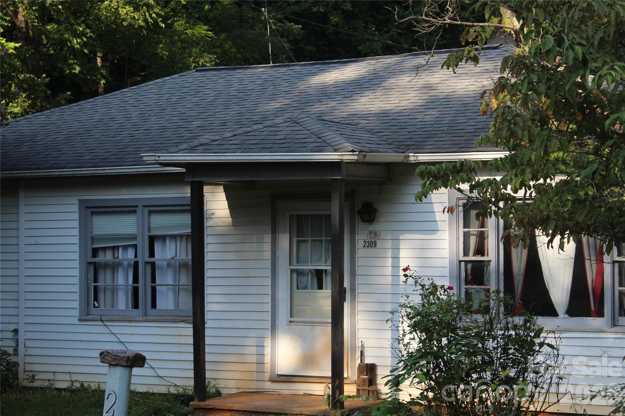 2309 Rainbow Heights Circle