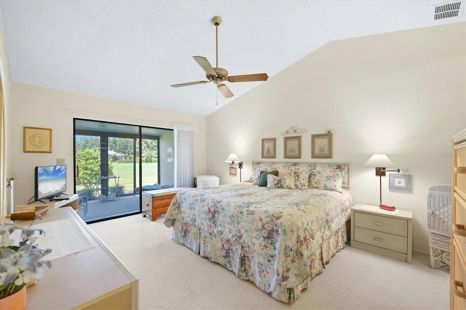 Condominium at 6089 CLUBSIDE DR #7686, SARASOTA, photo 18 of 36