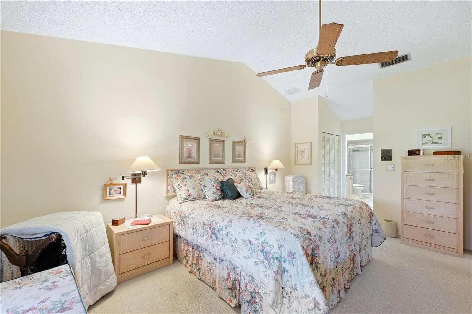 Condominium at 6089 CLUBSIDE DR #7686, SARASOTA, photo 21 of 36