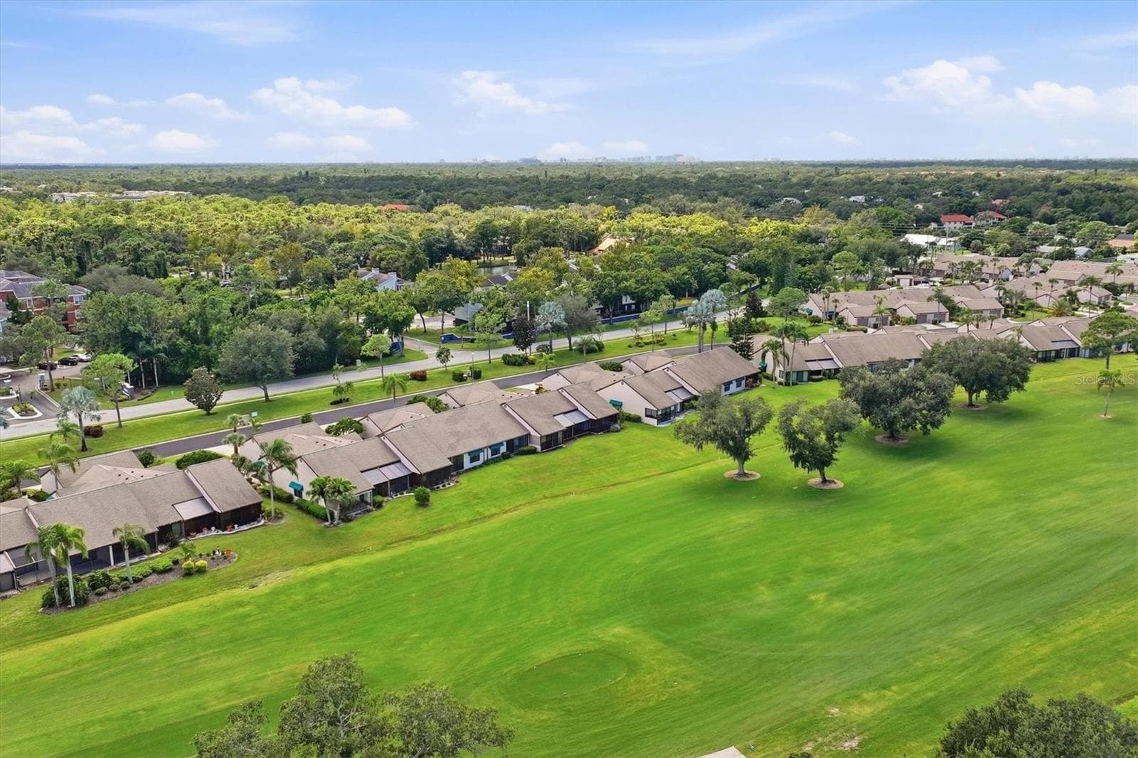 Condominium at 6089 CLUBSIDE DR #7686, SARASOTA, photo 31 of 36