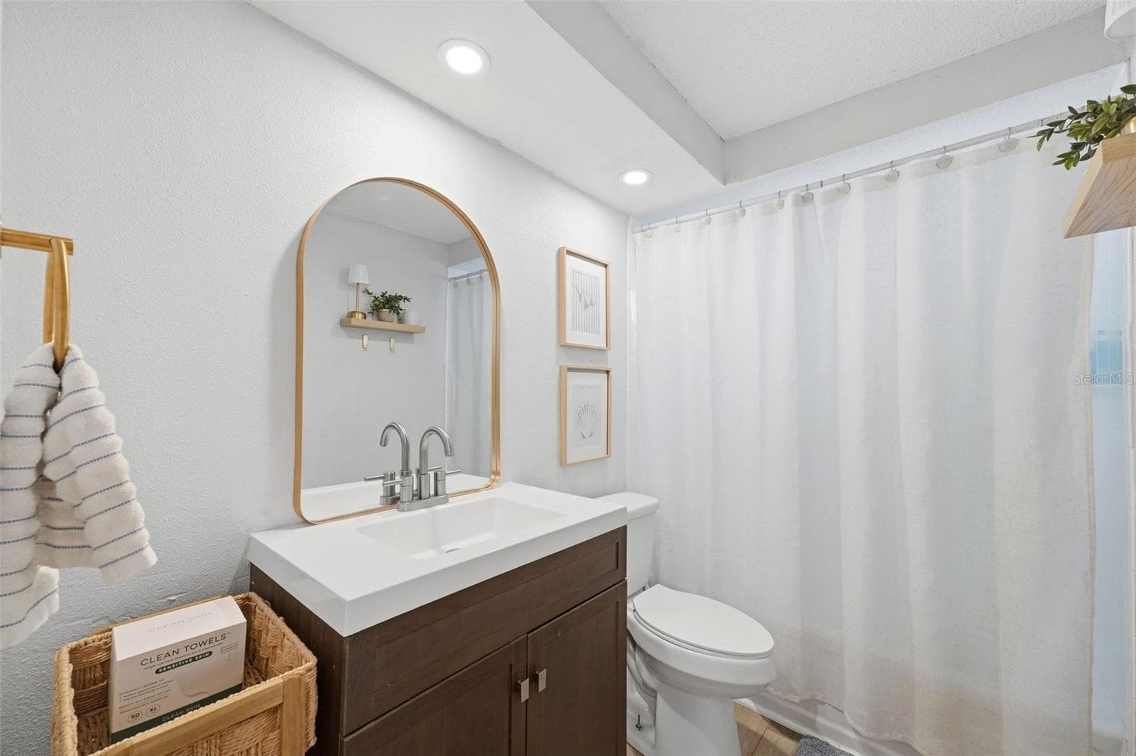 bathroom 2 - 10025 SLEEPY HOLLOW LN, PORT RICHEY