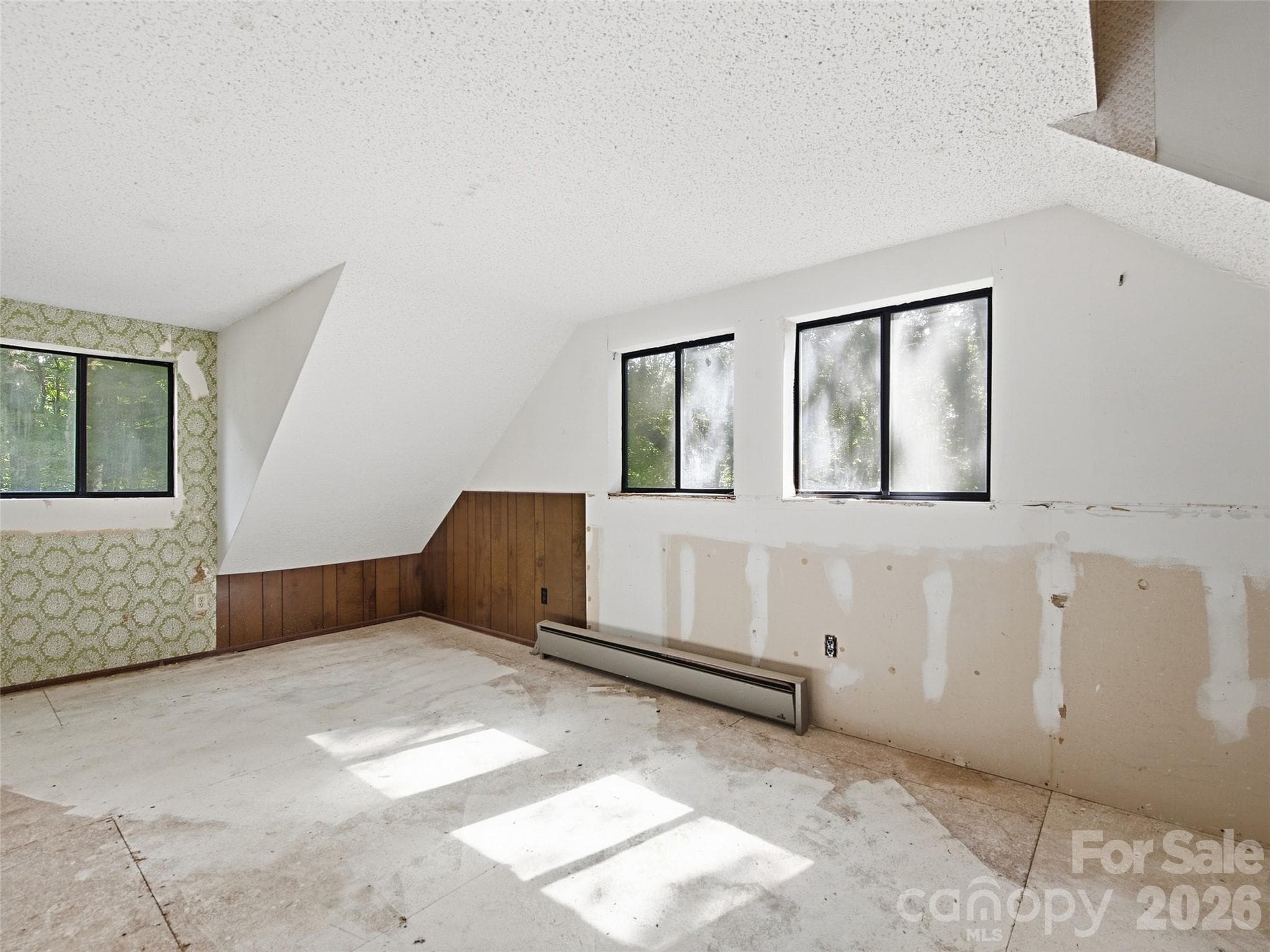 Single Family Residence at 151 Tiger Lily Lane, Waynesville, photo 19 of 26
